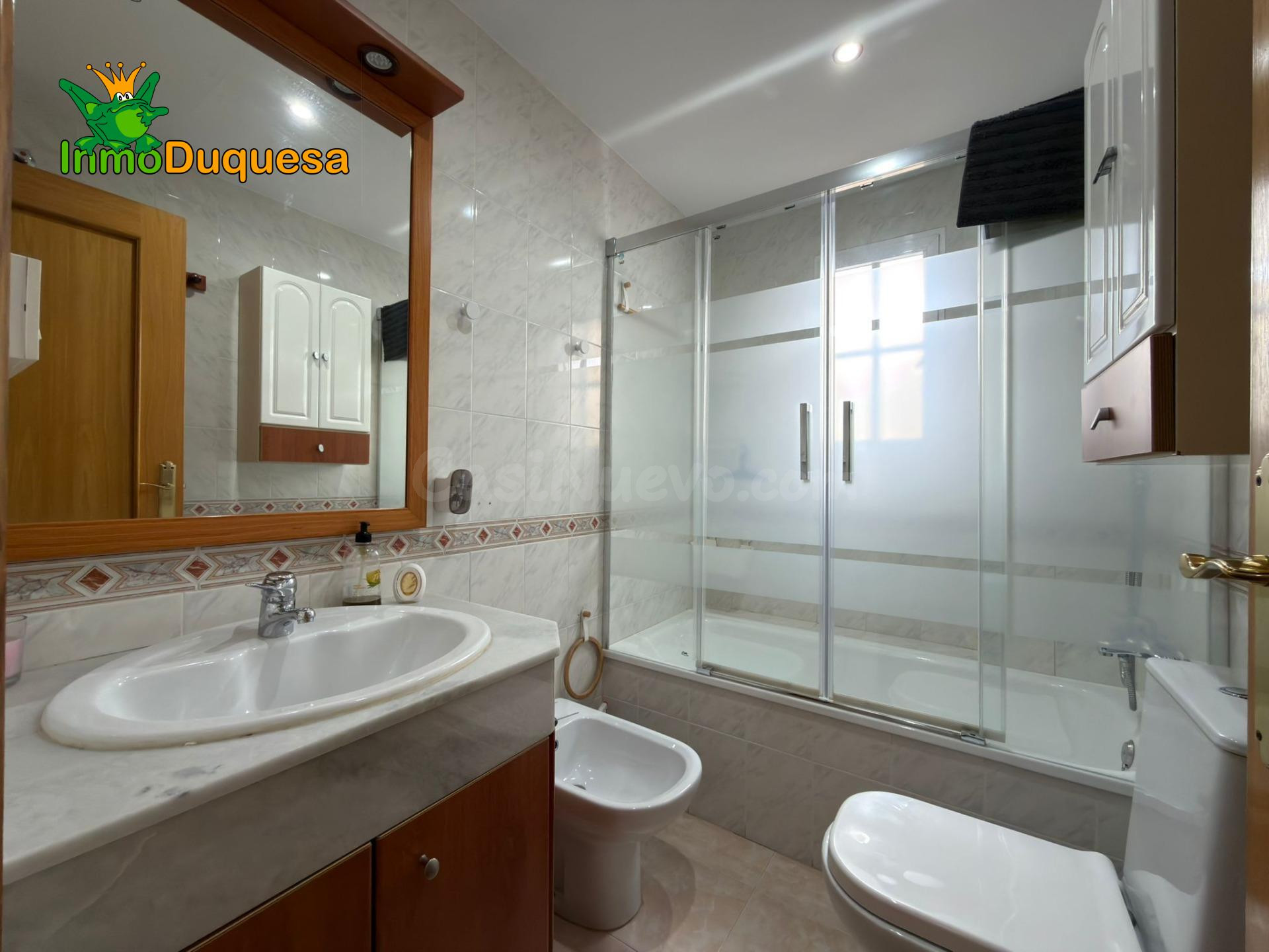 Chalet en Urb. Lomaverde con piscina. - foto 25