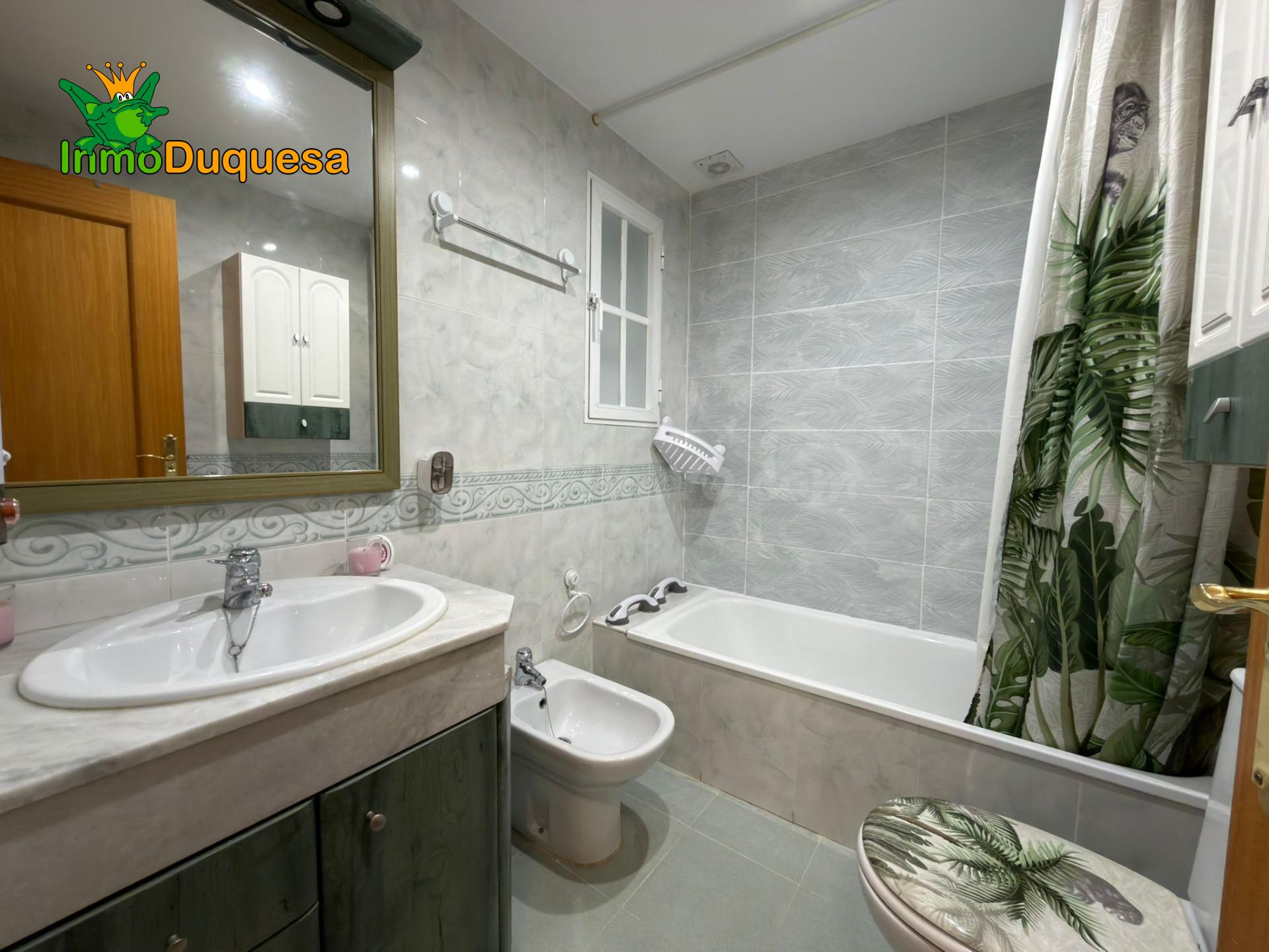 Chalet en Urb. Lomaverde con piscina. - foto 26