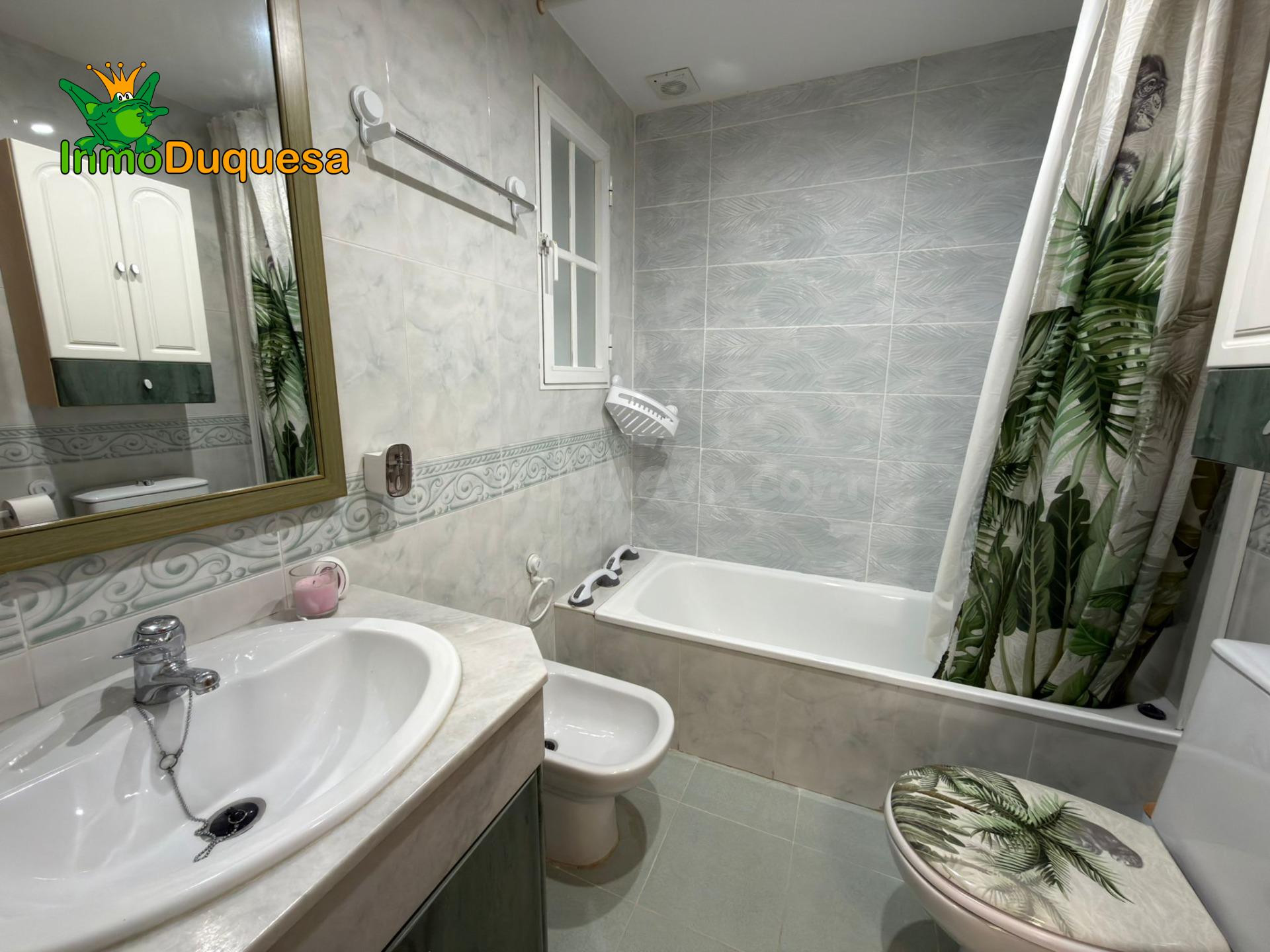 Chalet en Urb. Lomaverde con piscina. - foto 27