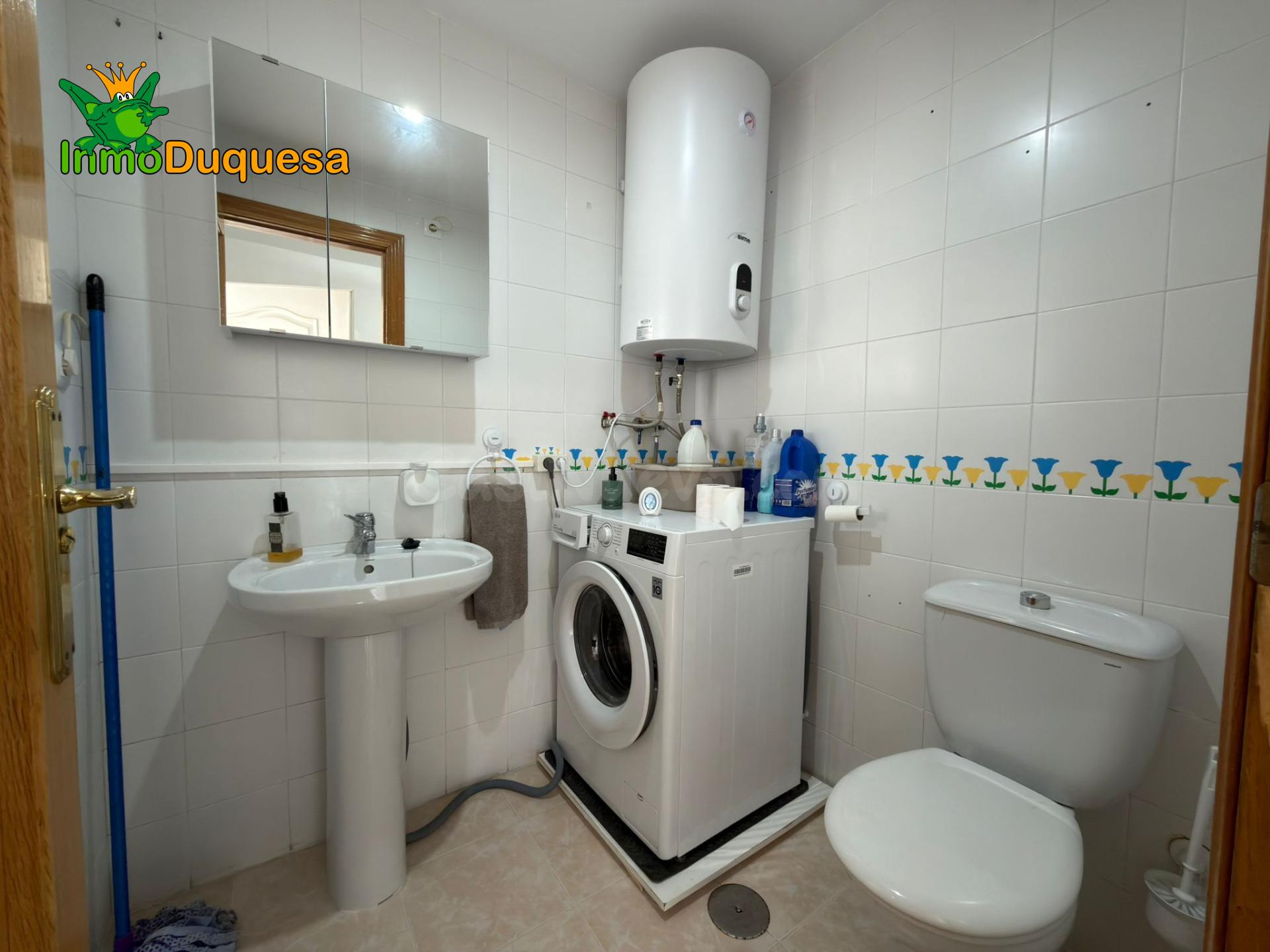 Chalet en Urb. Lomaverde con piscina. - foto 29