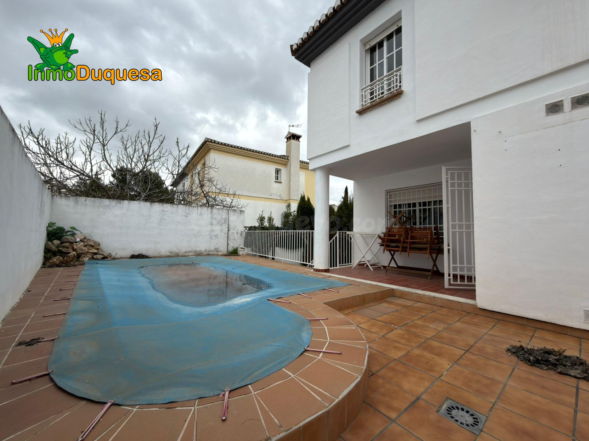 Chalet en Urb. Lomaverde con piscina. - foto 32