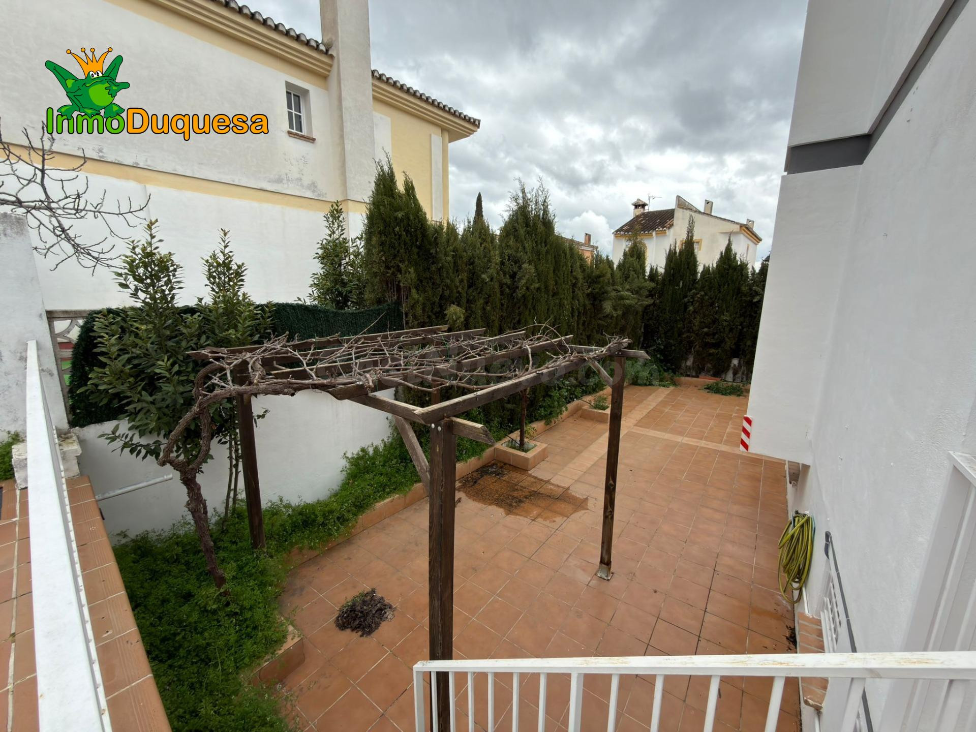 Chalet en Urb. Lomaverde con piscina. - foto 34