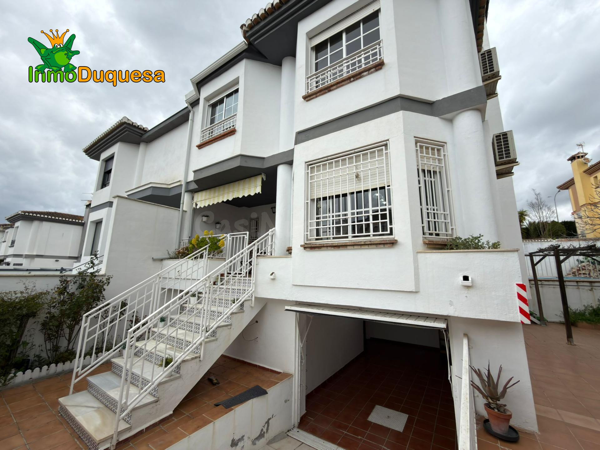 Chalet en Urb. Lomaverde con piscina. - foto 46