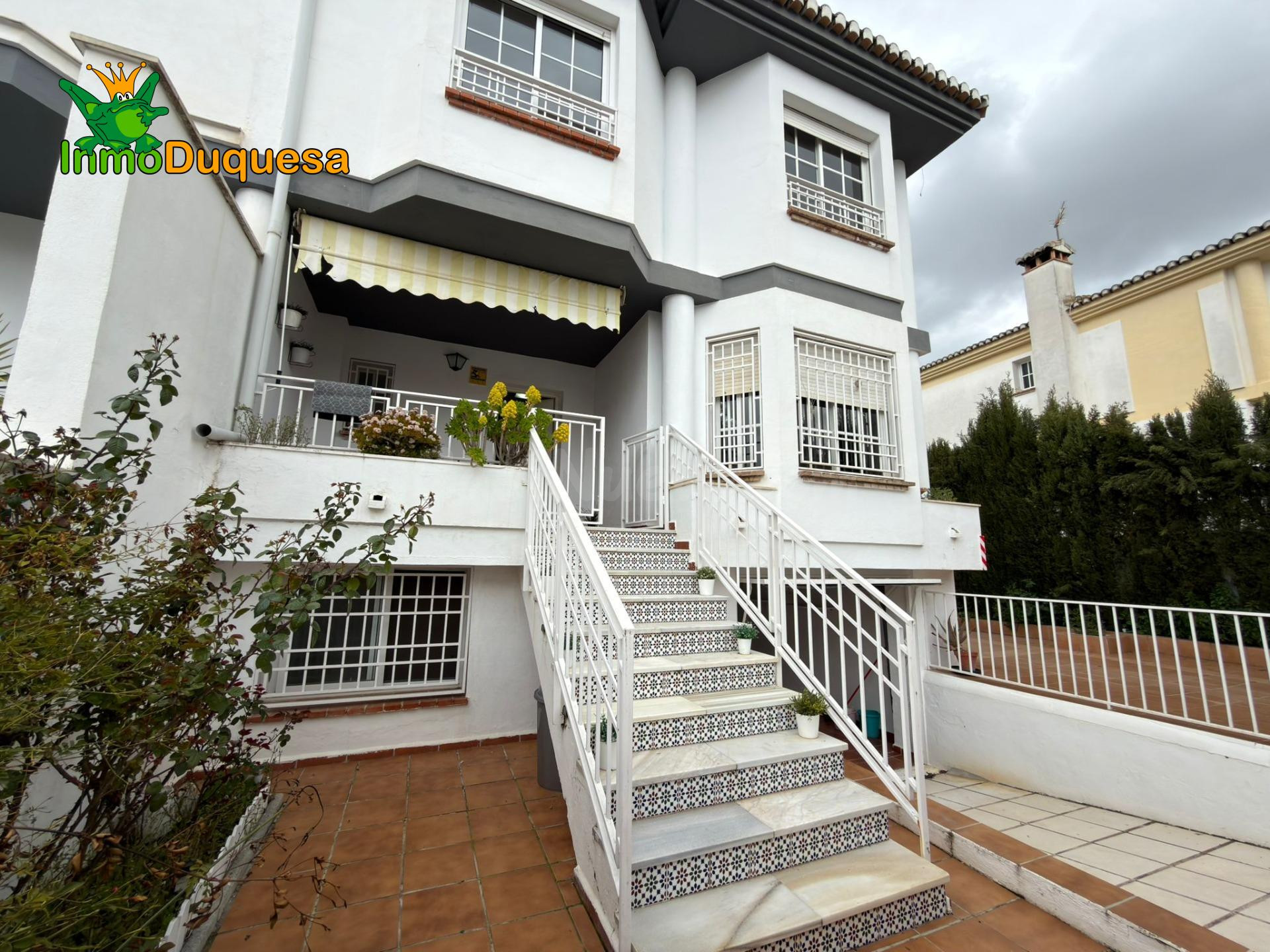 Chalet en Urb. Lomaverde con piscina. - foto 47