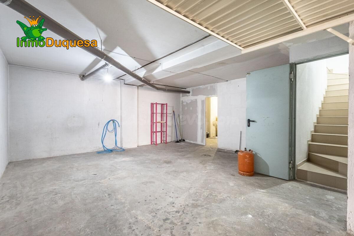 Casa adosada en La Zubia. - foto 12