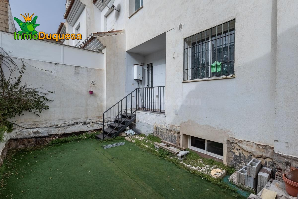 Casa adosada en La Zubia. - foto 26