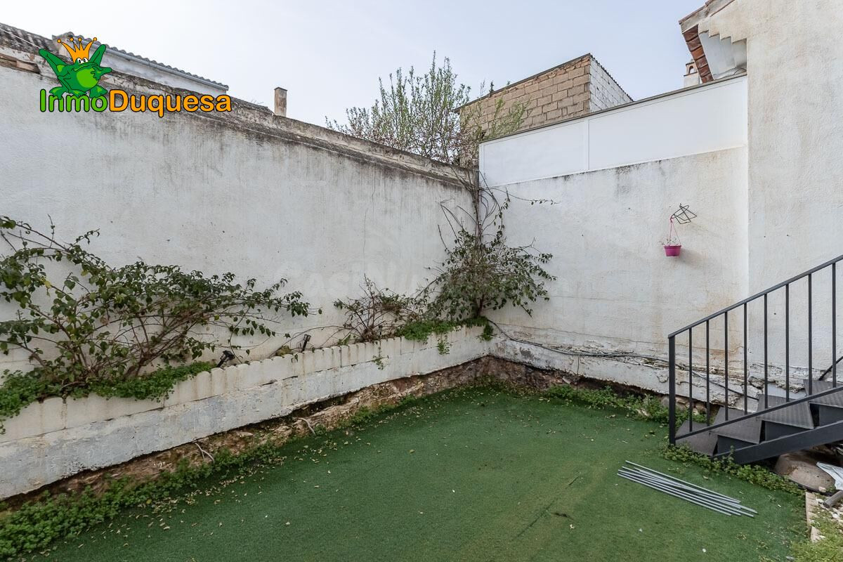 Casa adosada en La Zubia. - foto 27