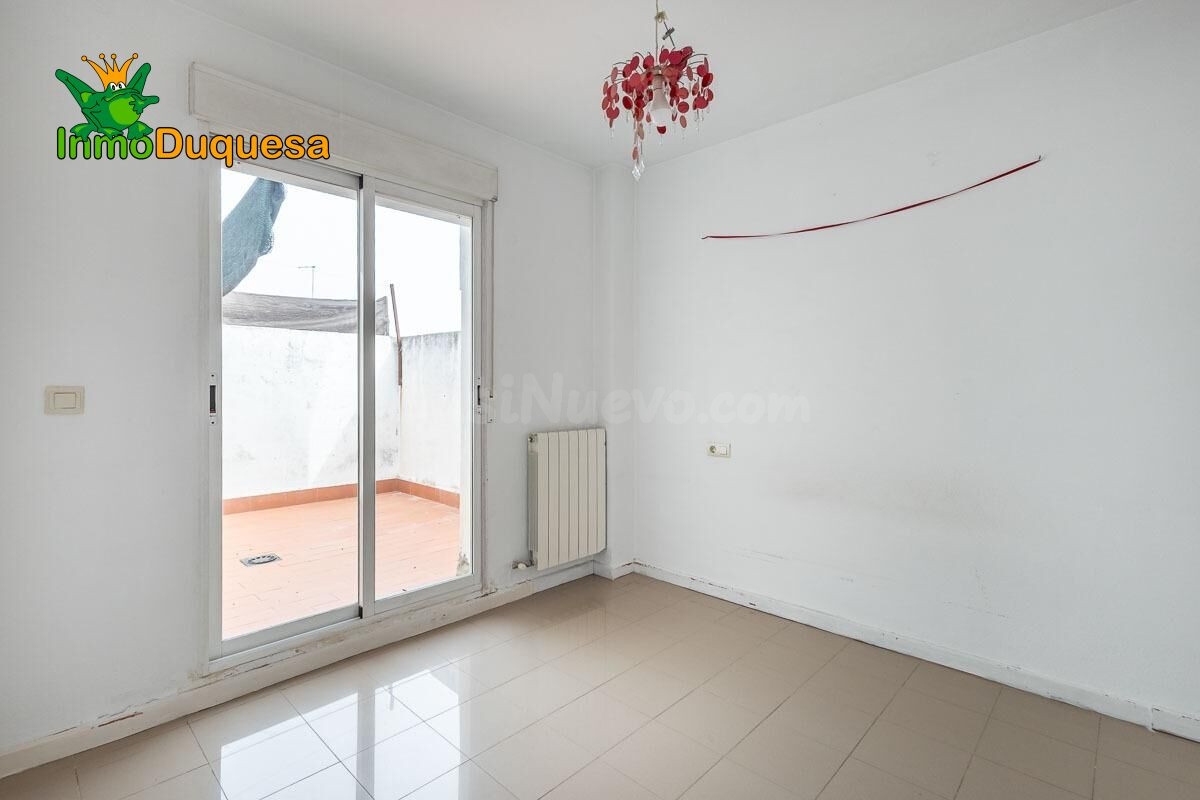 Casa adosada en La Zubia. - foto 33