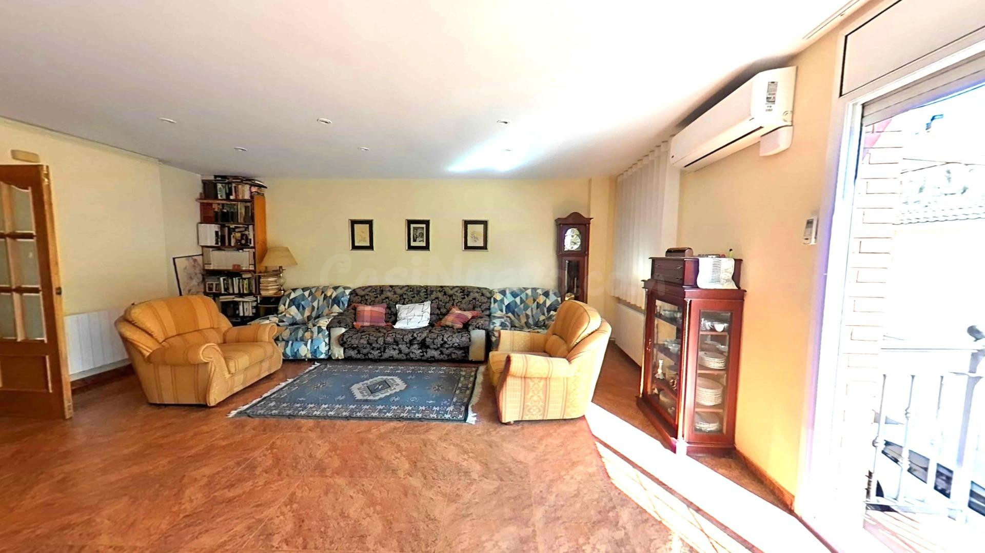 Àtic dúplex espectacular de 4 habitacions amb tres terrasses - foto 5