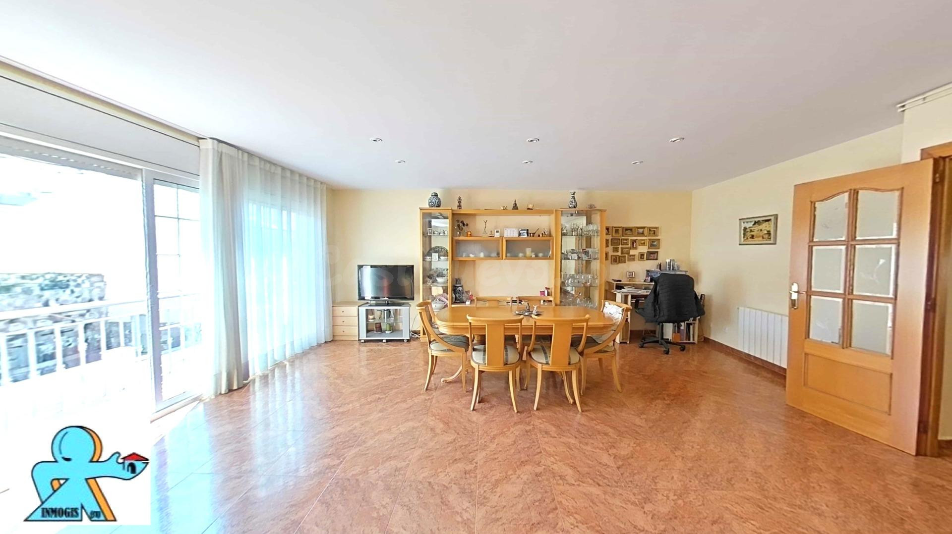 Àtic dúplex espectacular de 4 habitacions amb tres terrasses - foto 6