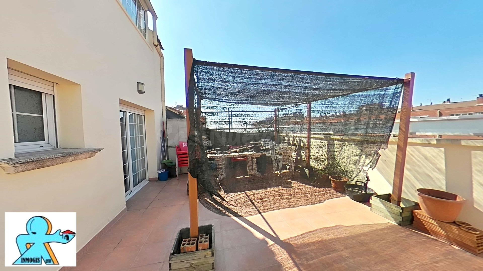 Àtic dúplex espectacular de 4 habitacions amb tres terrasses - foto 9