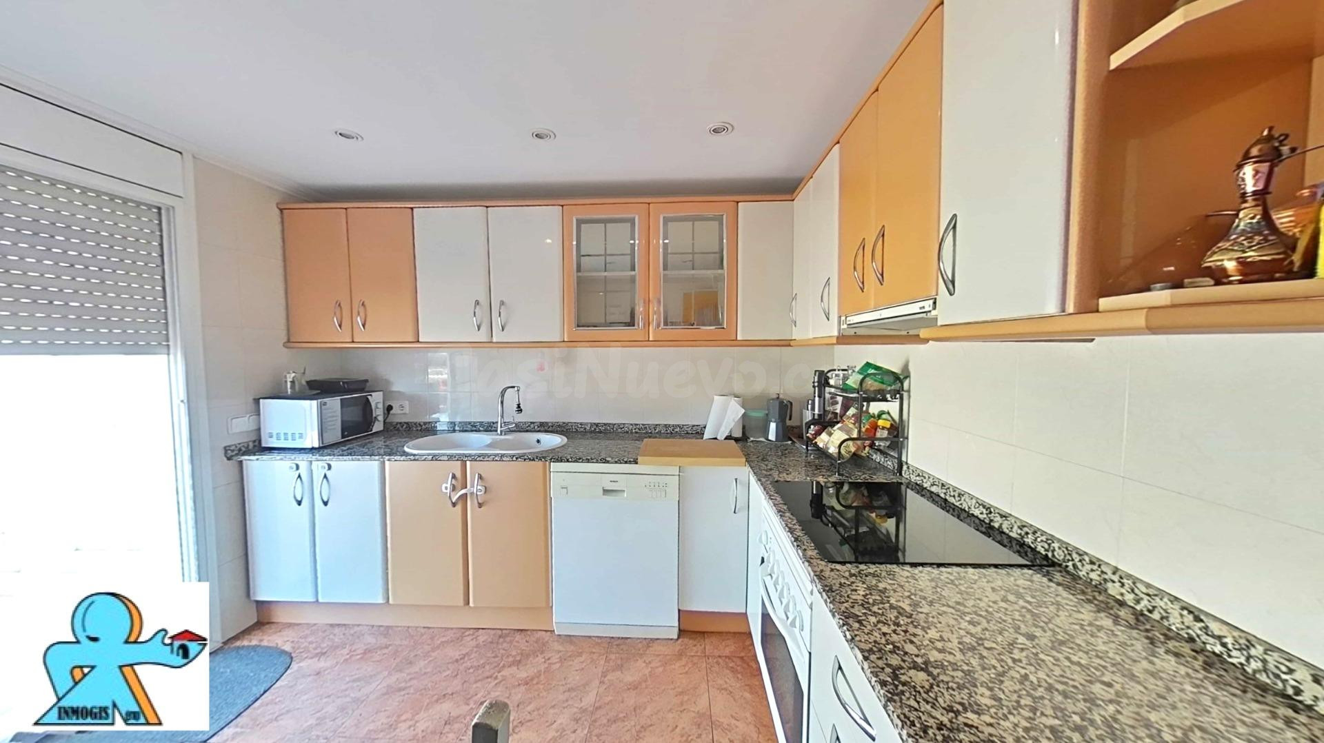 Àtic dúplex espectacular de 4 habitacions amb tres terrasses - foto 12