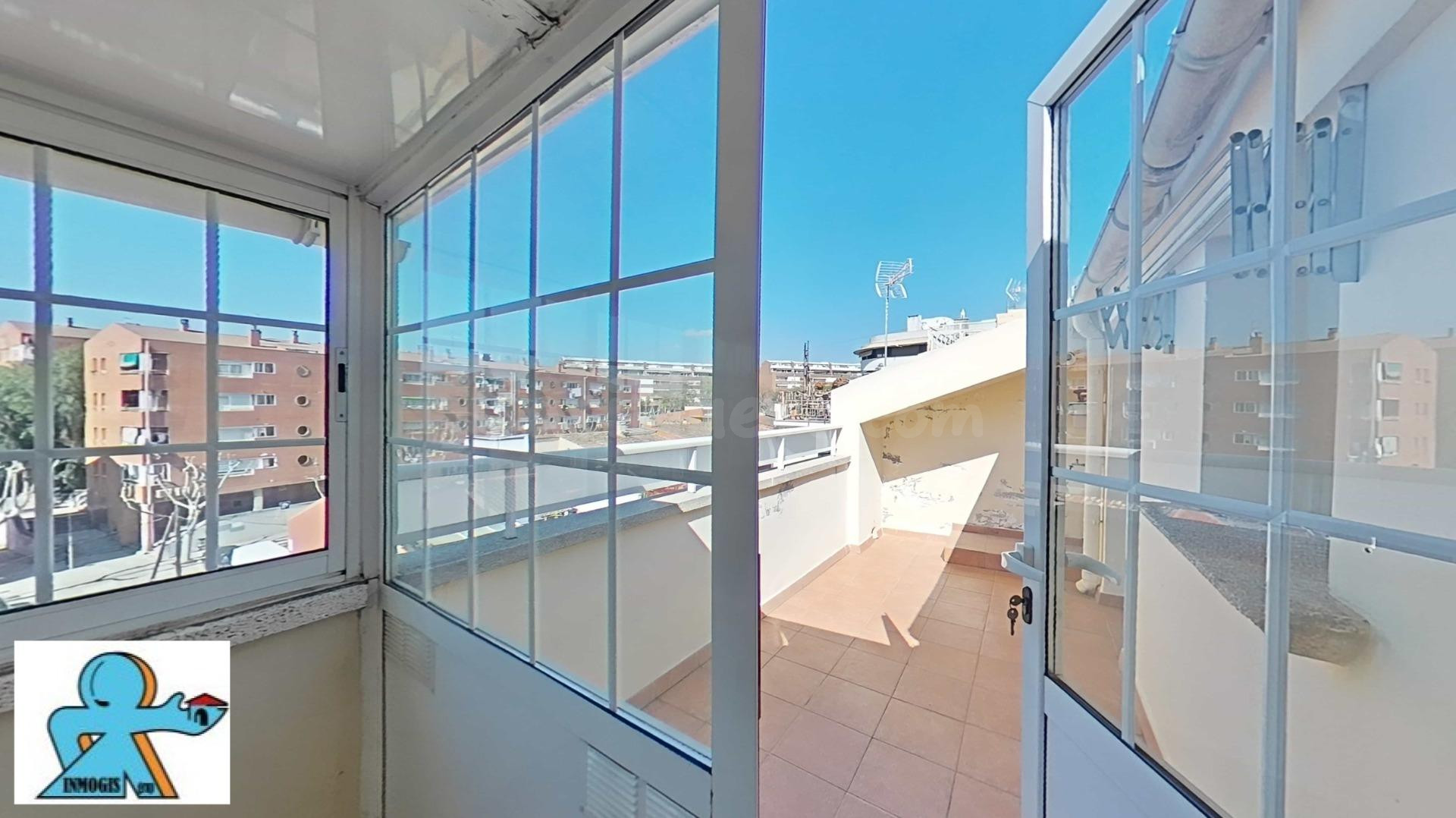 Àtic dúplex espectacular de 4 habitacions amb tres terrasses - foto 23