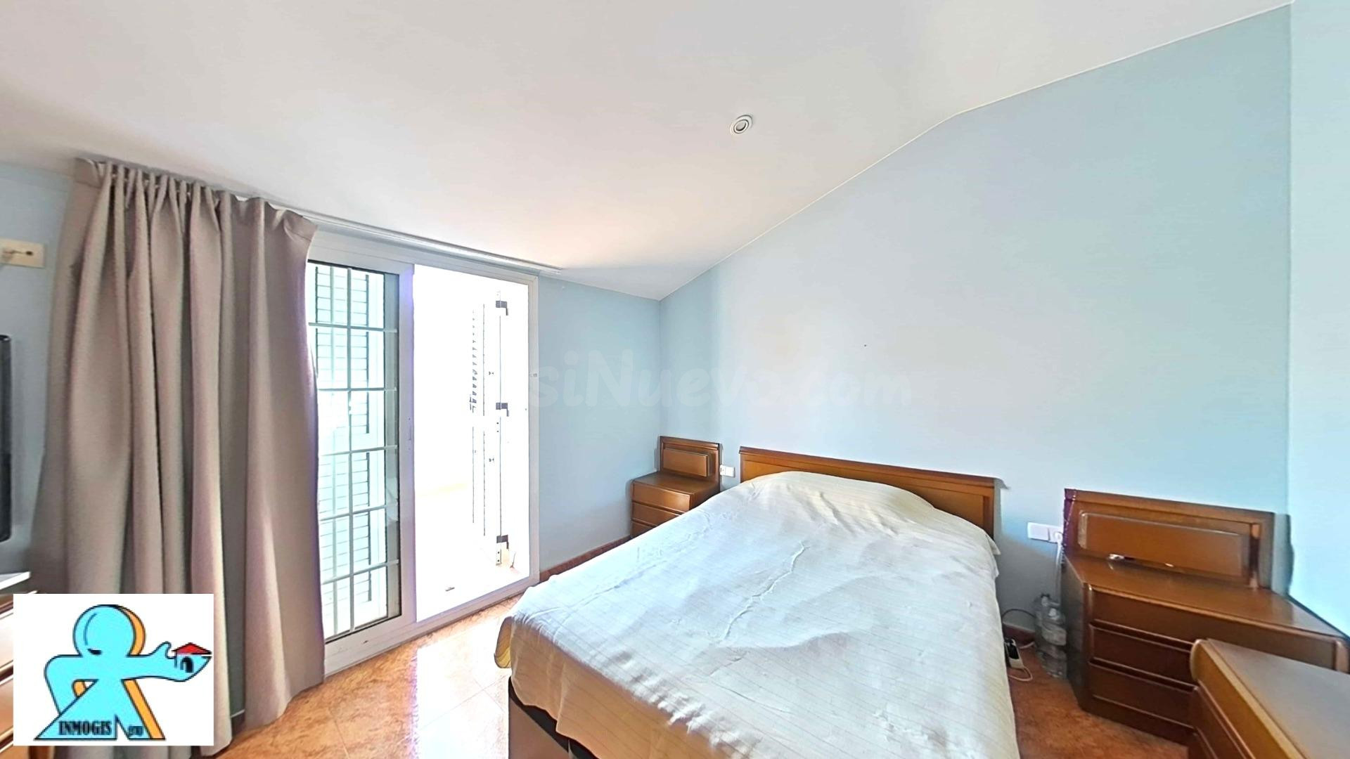 Àtic dúplex espectacular de 4 habitacions amb tres terrasses - foto 27