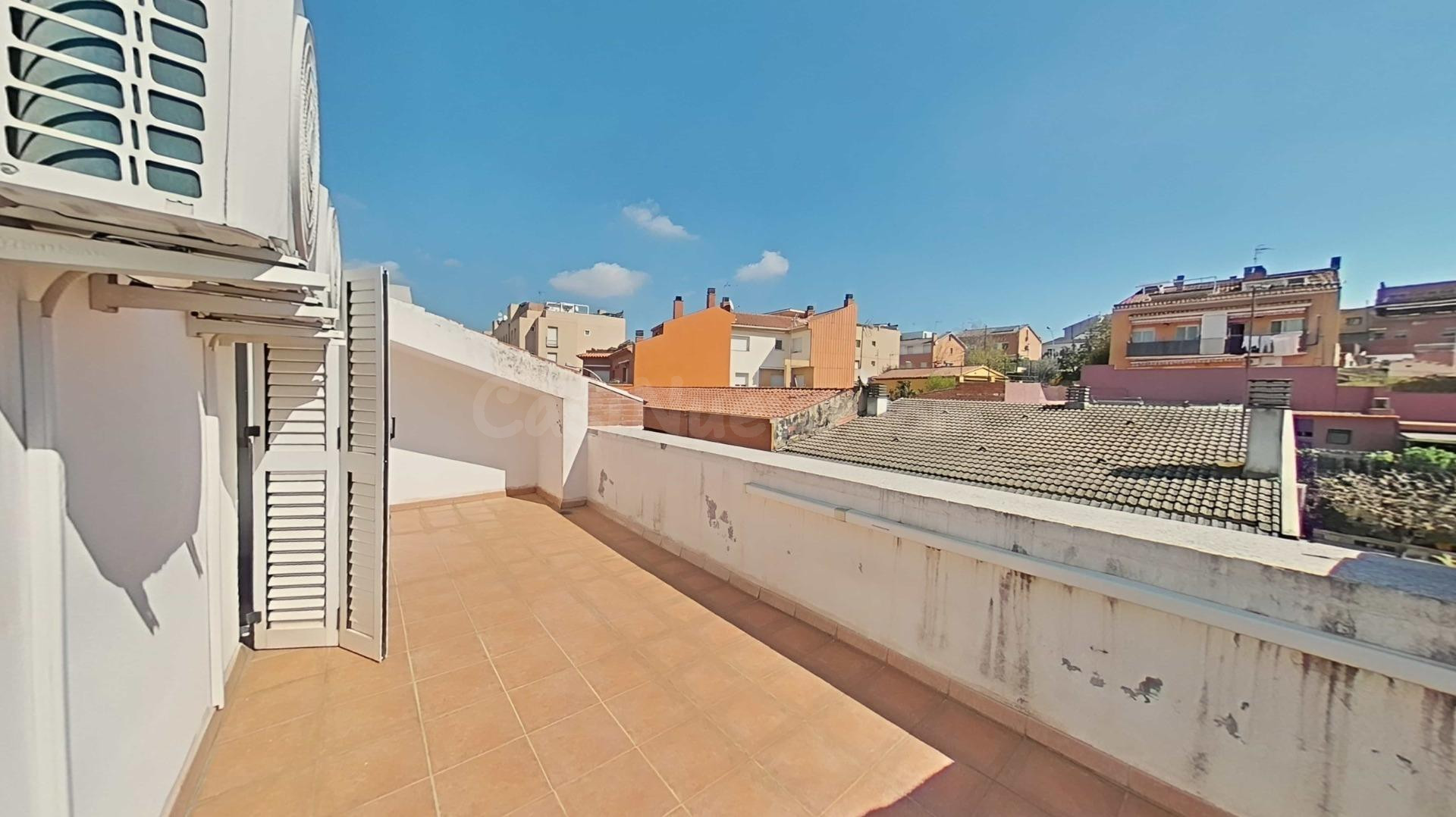 Àtic dúplex espectacular de 4 habitacions amb tres terrasses - foto 30