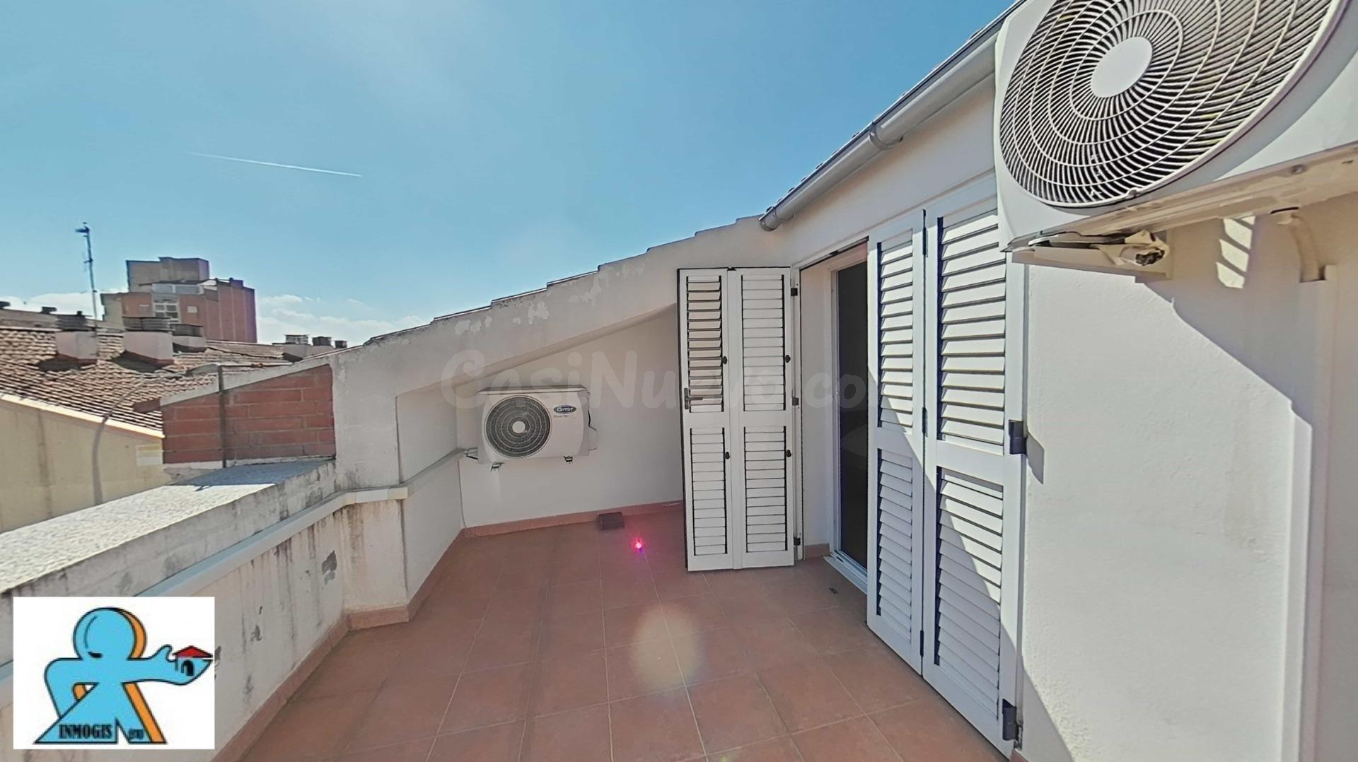 Àtic dúplex espectacular de 4 habitacions amb tres terrasses - foto 31