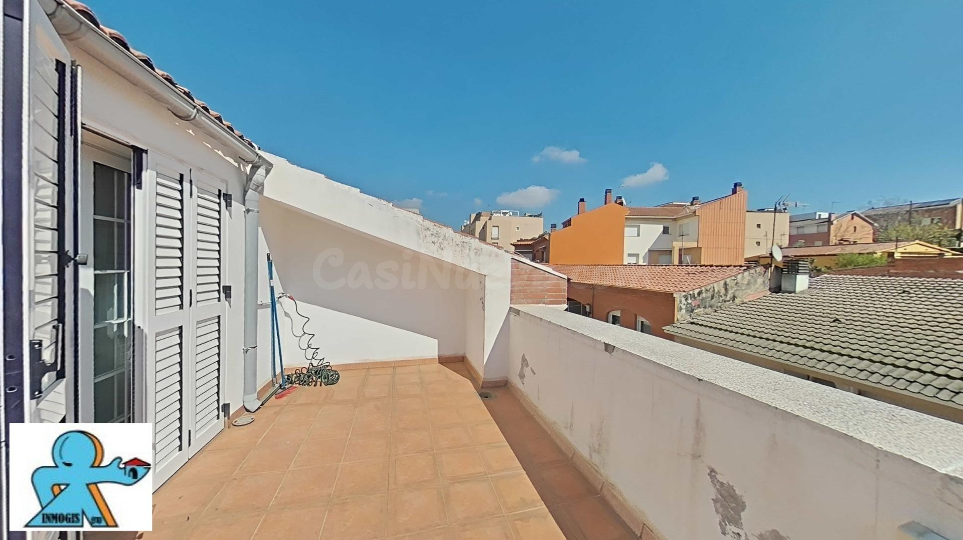 Àtic dúplex espectacular de 4 habitacions amb tres terrasses - foto 32