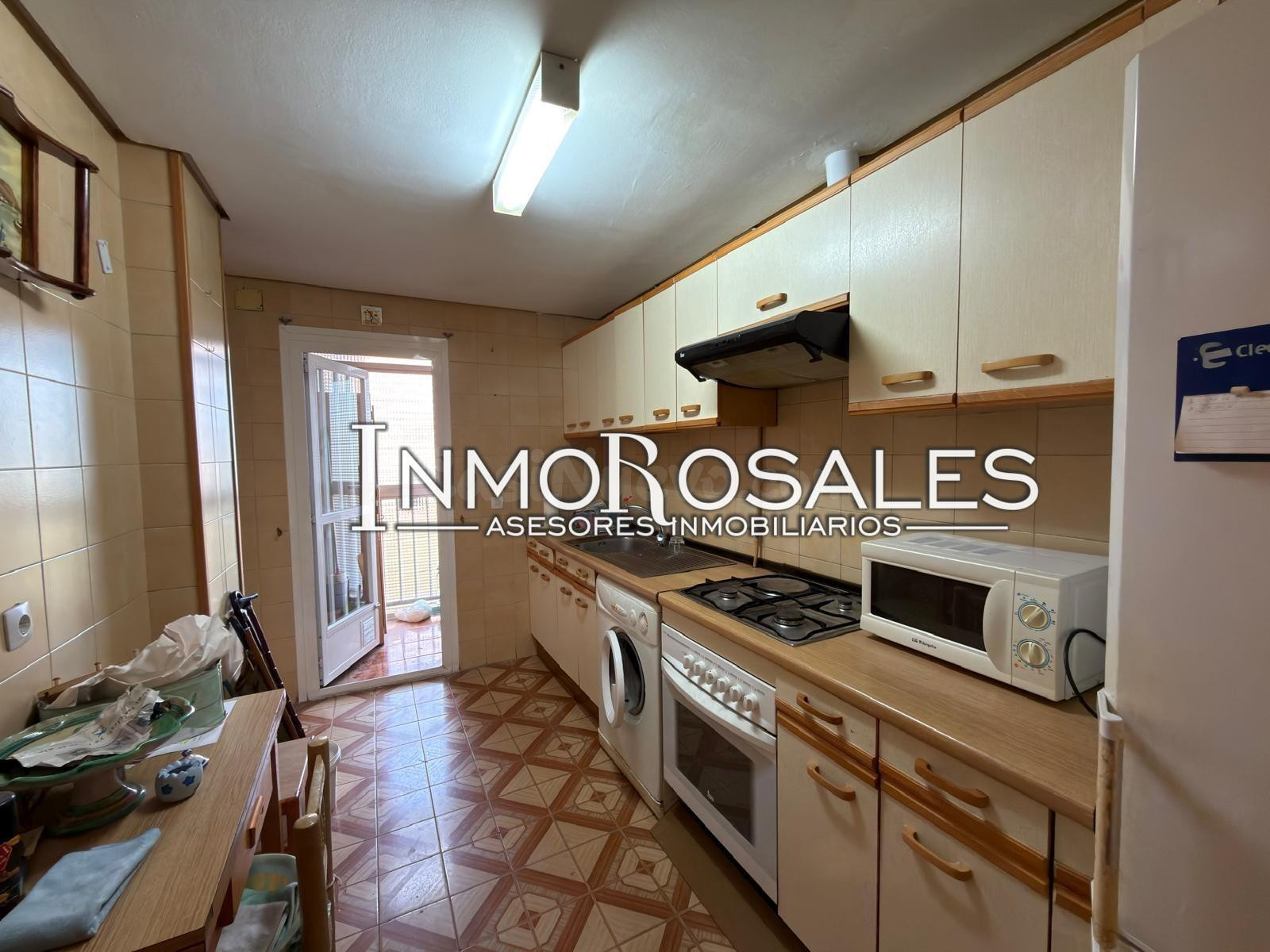 MAGNIFICO PISO LUMINOSO DE 3 DORMITORIOS Y 2 BAÑOS. - foto 4