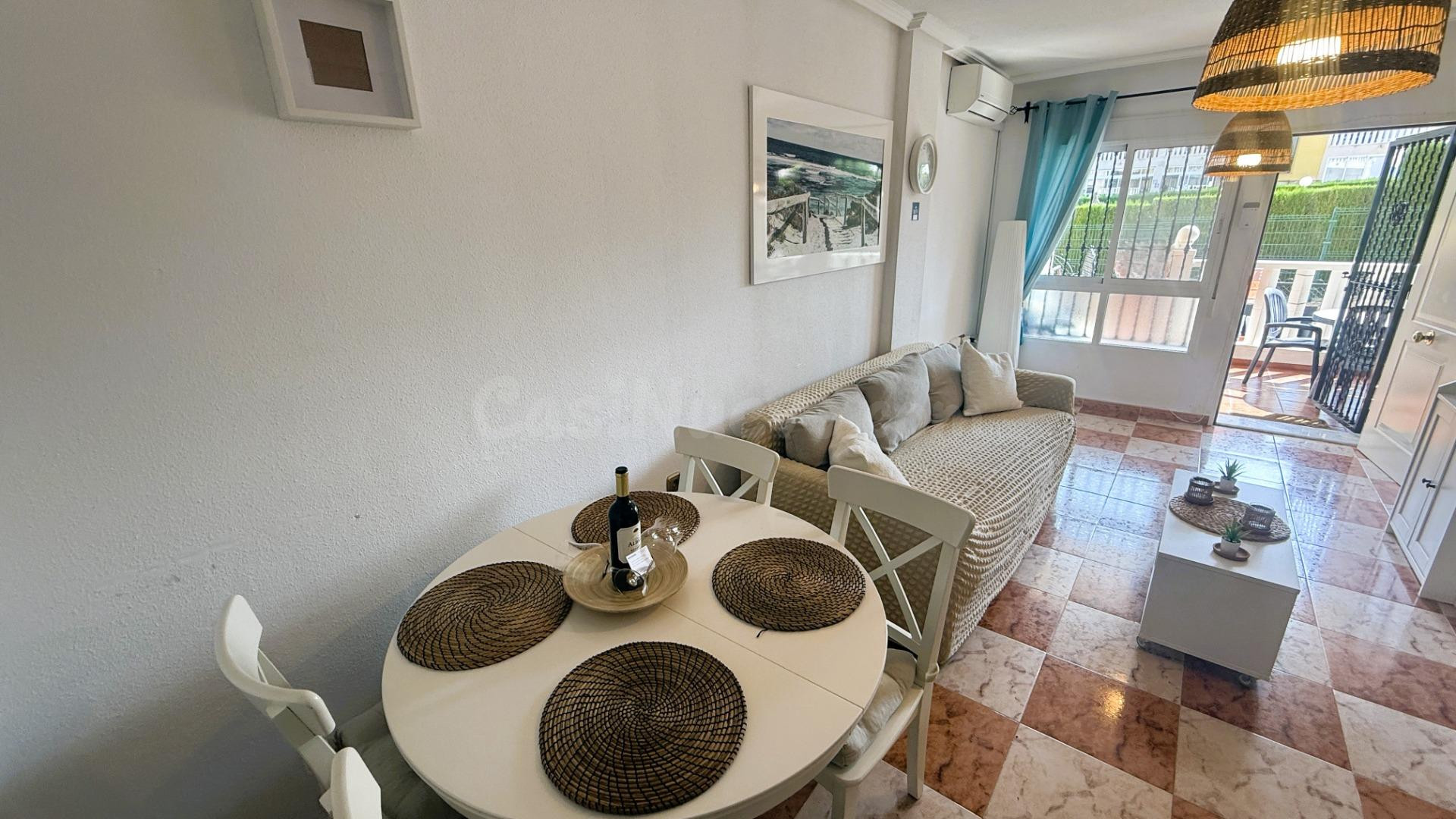 Vive el estilo mediterráneo en este precioso piso en Orihuel - foto 6