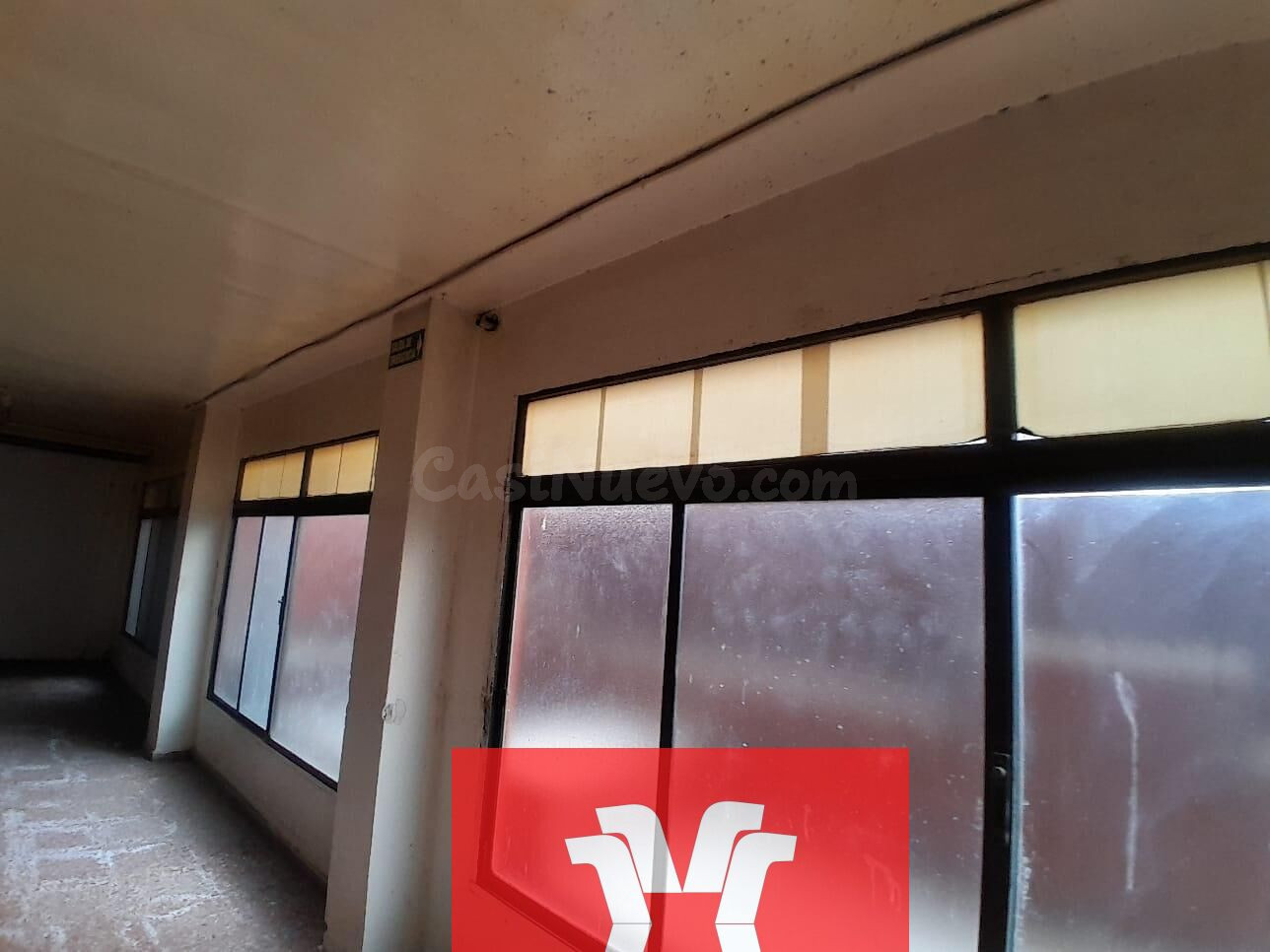 ALQUILER DE LOCAL MUY AMPLIO EN MONCADA - foto 4