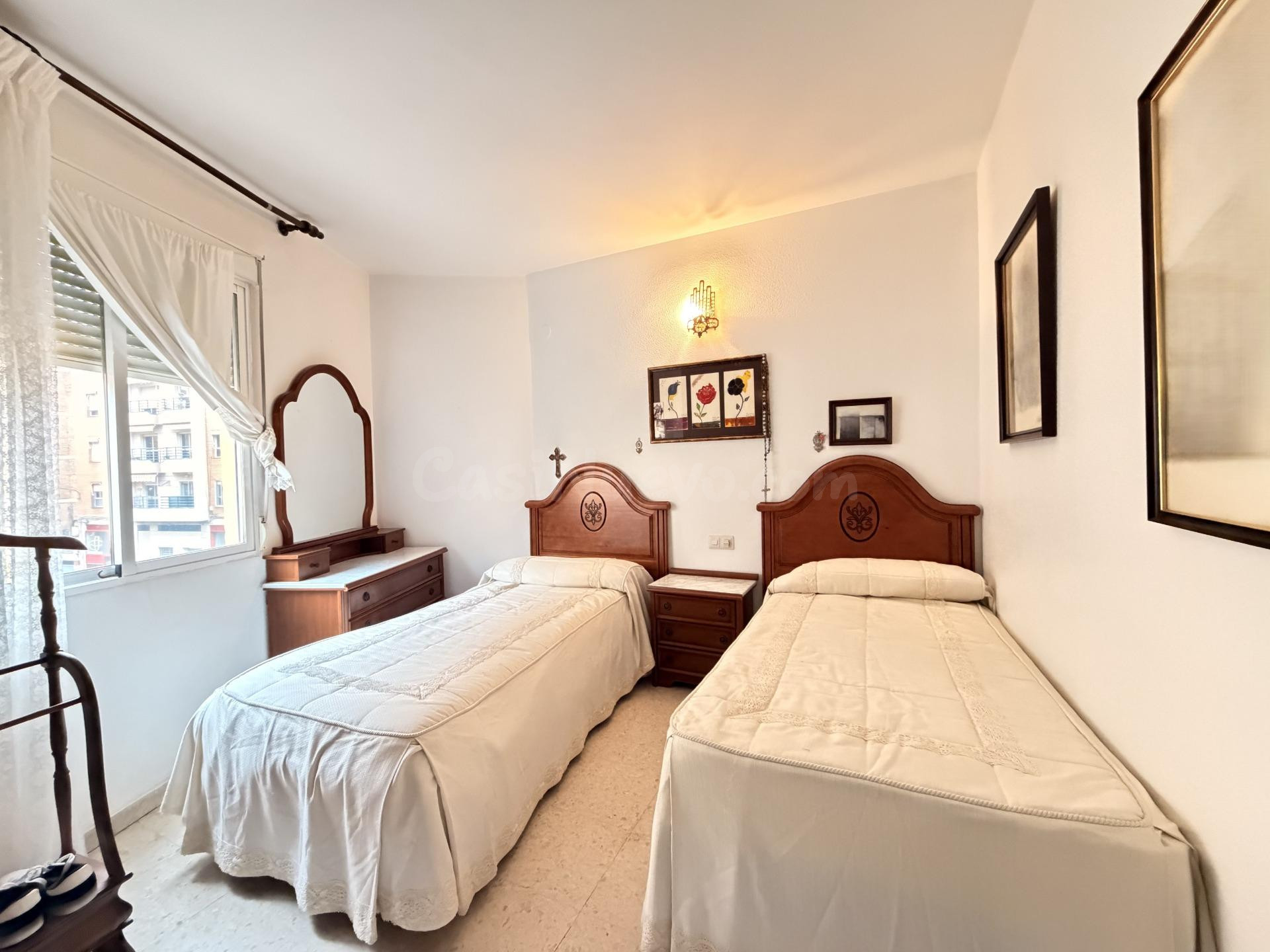 PISO CON GARAJE Y TRASTERO JUNTO A MEDINA AZAHARA - foto 9