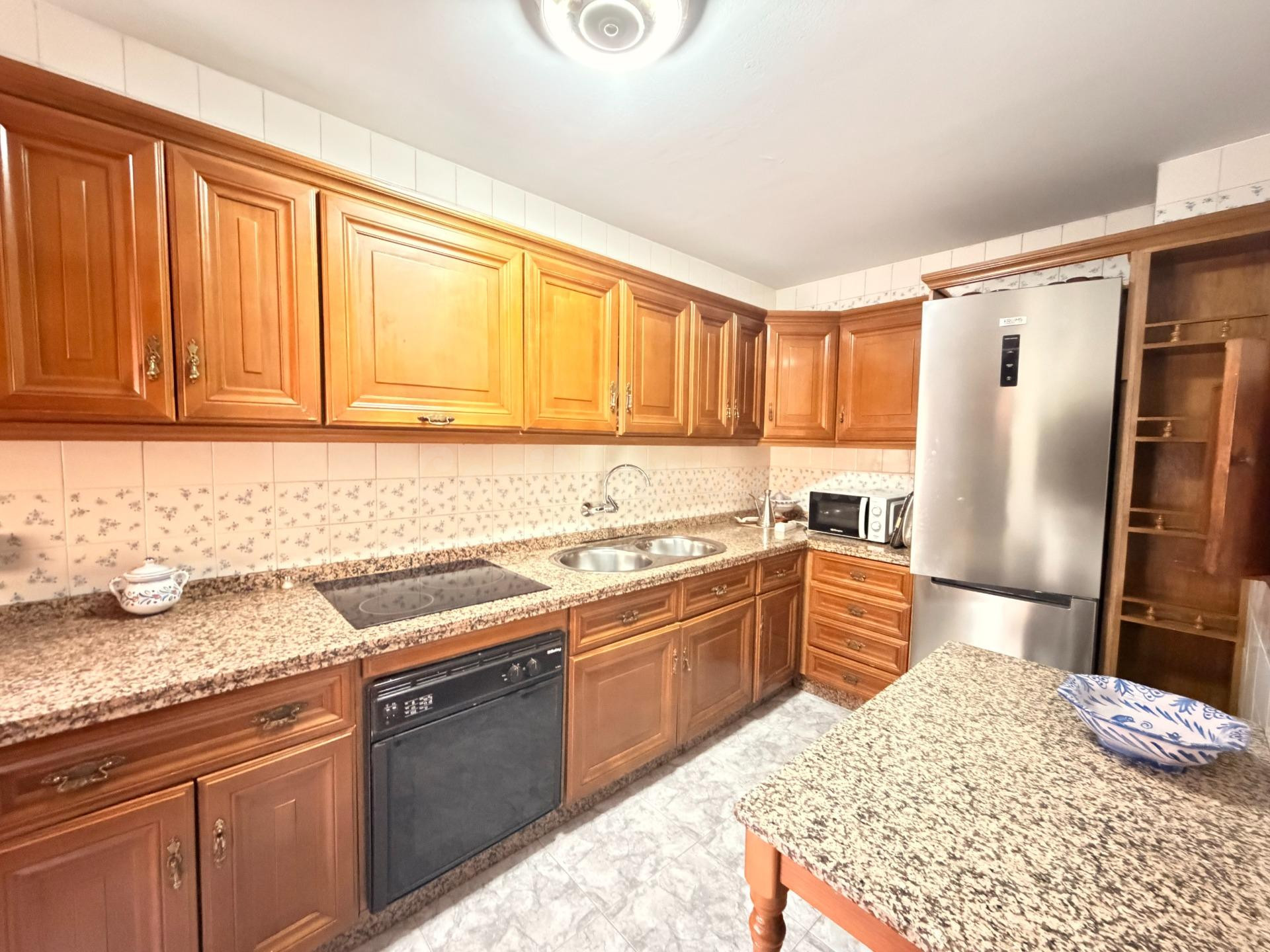 PISO CON GARAJE Y TRASTERO JUNTO A MEDINA AZAHARA - foto 16