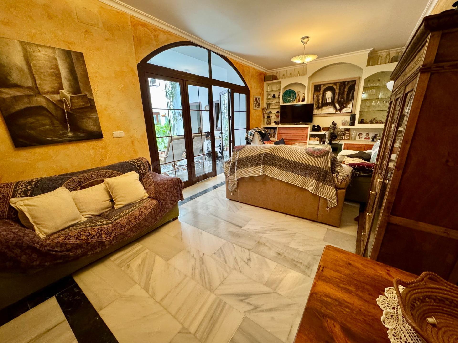 GRAN CASA JUNTO A LA MEZQUITA - foto 9