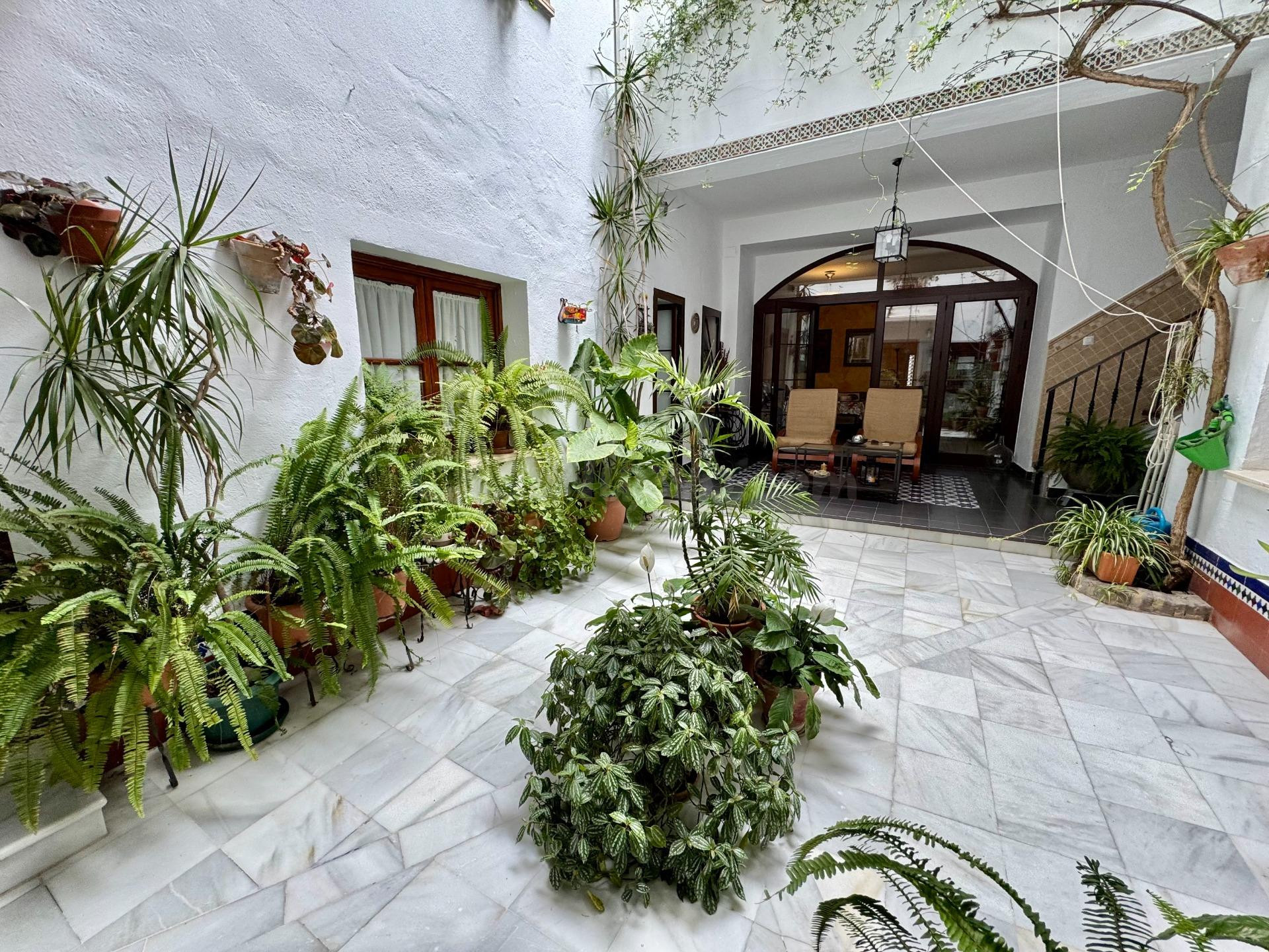 GRAN CASA JUNTO A LA MEZQUITA - foto 17