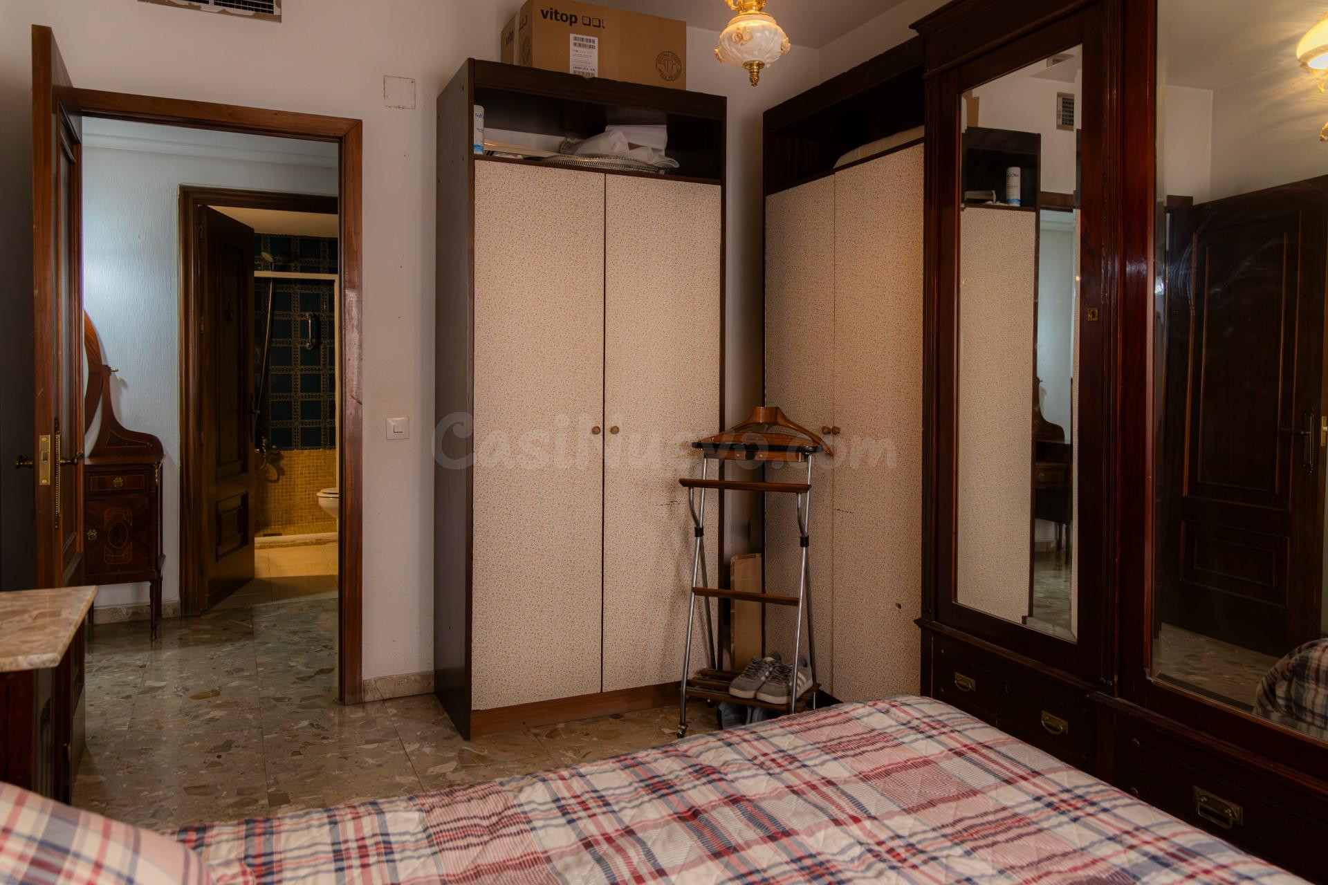 SEÑORIAL PISO EN AVDA. CONDE VALLELLANO - foto 28