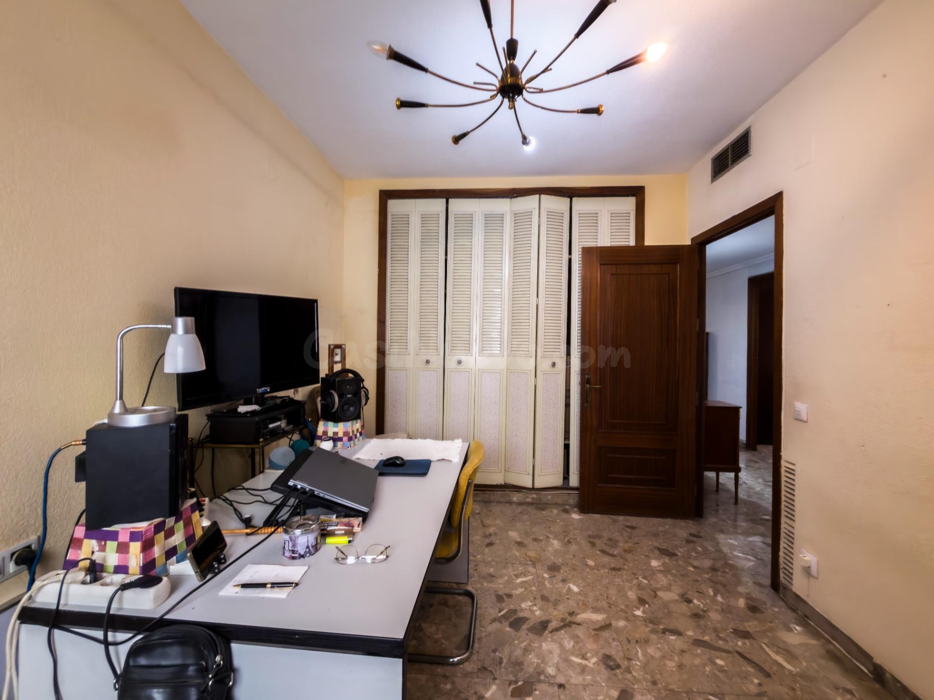 SEÑORIAL PISO EN AVDA. CONDE VALLELLANO - foto 45