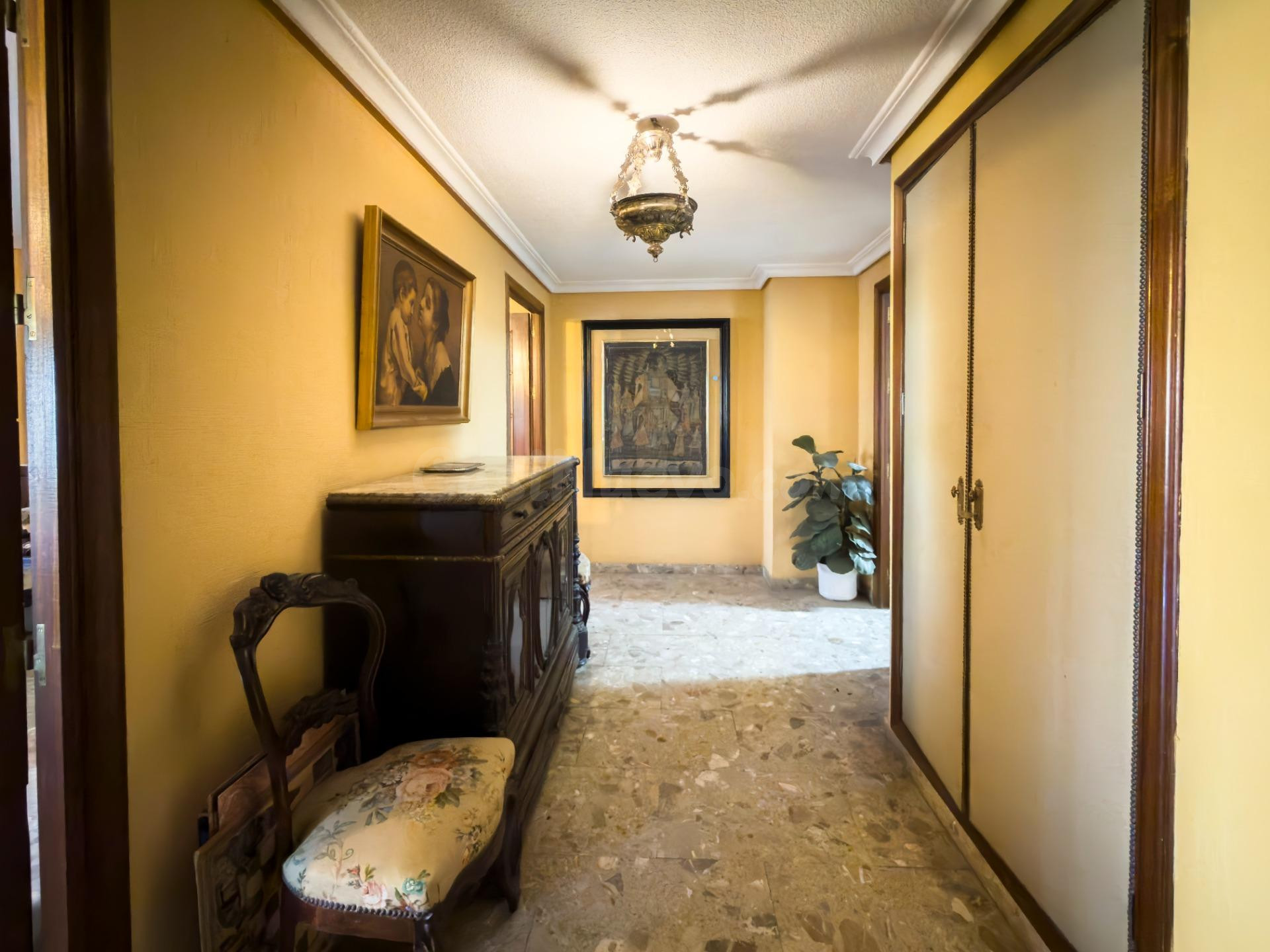 SEÑORIAL PISO EN AVDA. CONDE VALLELLANO - foto 46