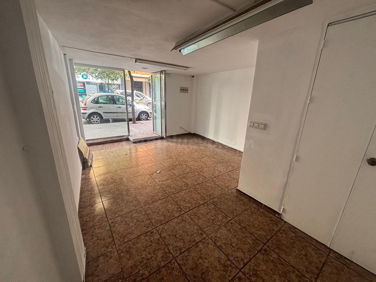 D.  Local comercial en alquiler – Calle Damasco - foto 6