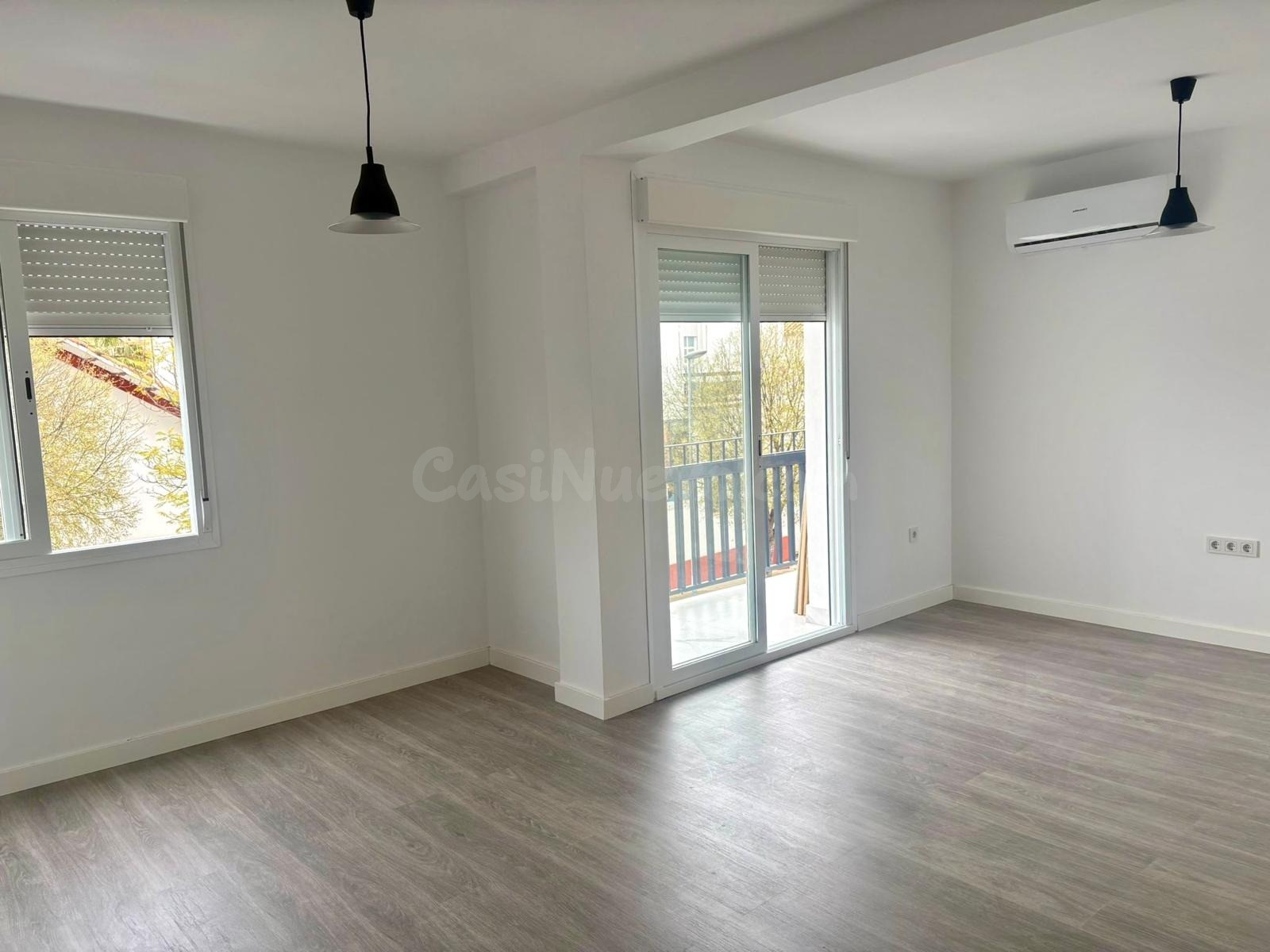 D.  Piso totalmente reformado en zona de Los Almogávares con - foto 3