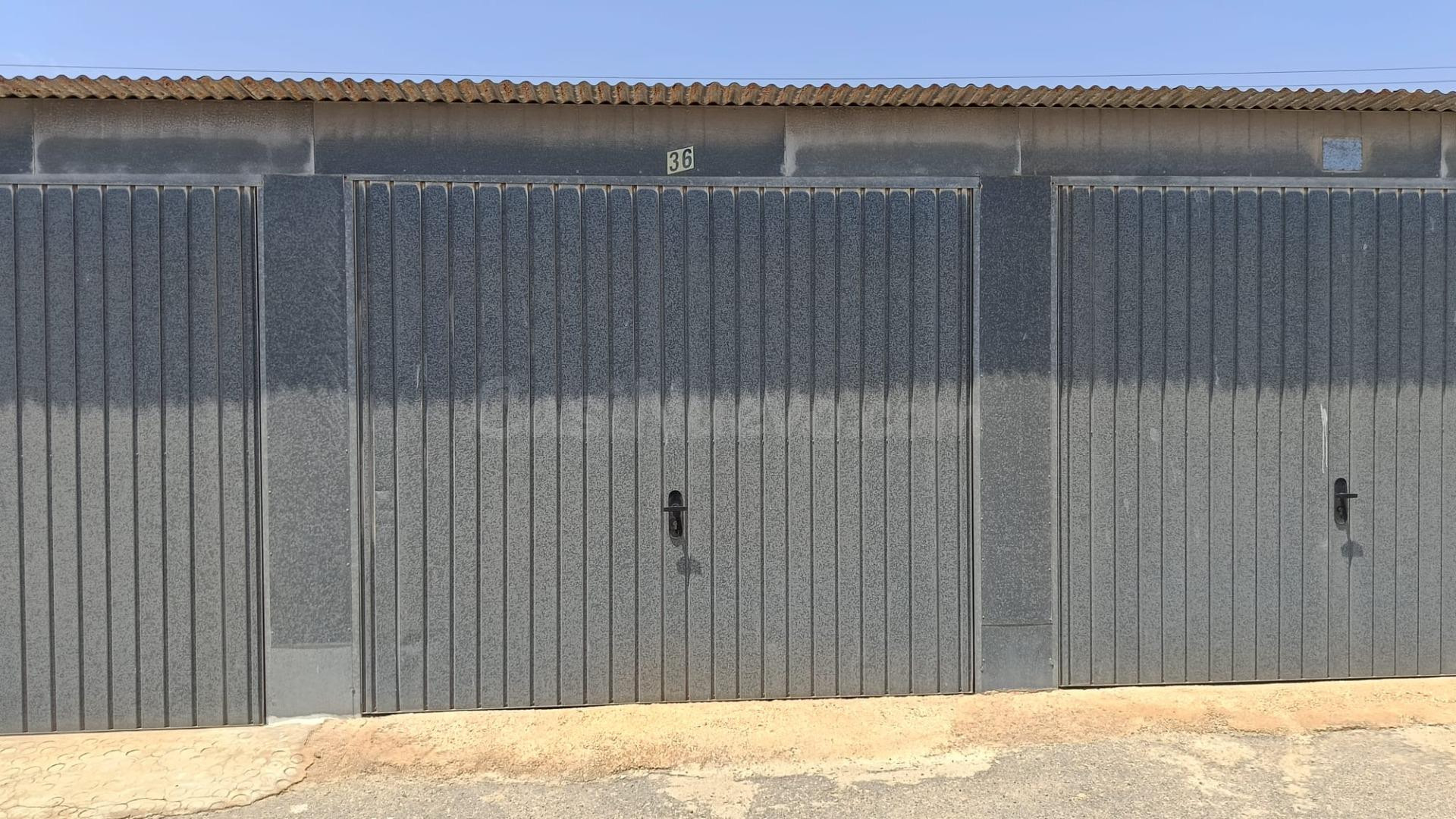 ESTUPENDA CASA ADOSADA EN TORREVIEJA - foto 18