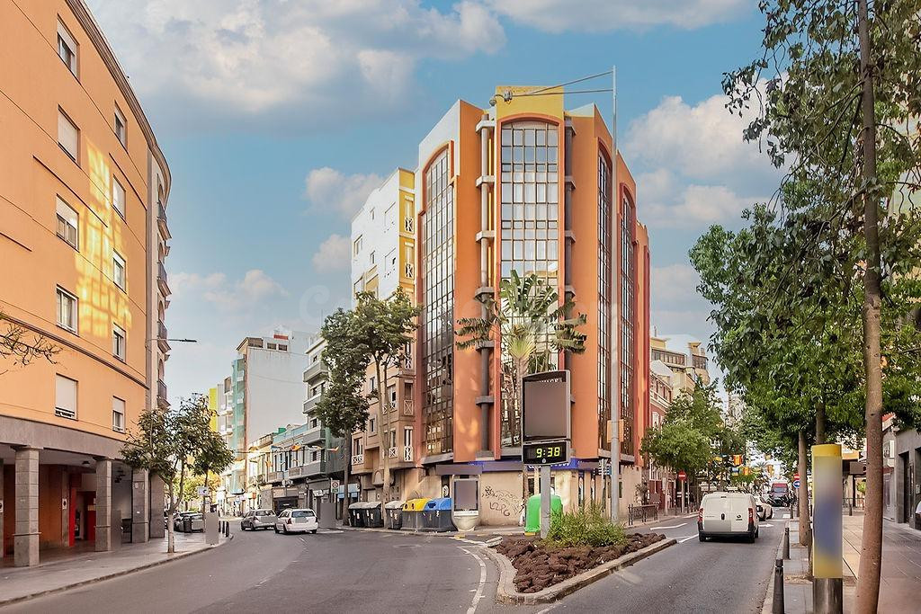 Oficina en la zona Puerto, Playa de Las Canteras.