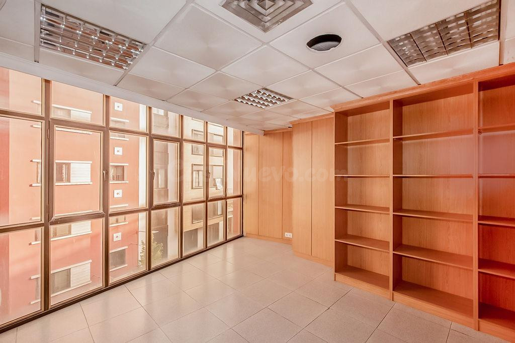 Oficina en la zona Puerto, Playa de Las Canteras. - foto 7