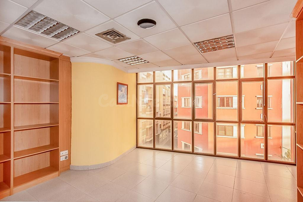 Oficina en la zona Puerto, Playa de Las Canteras. - foto 8