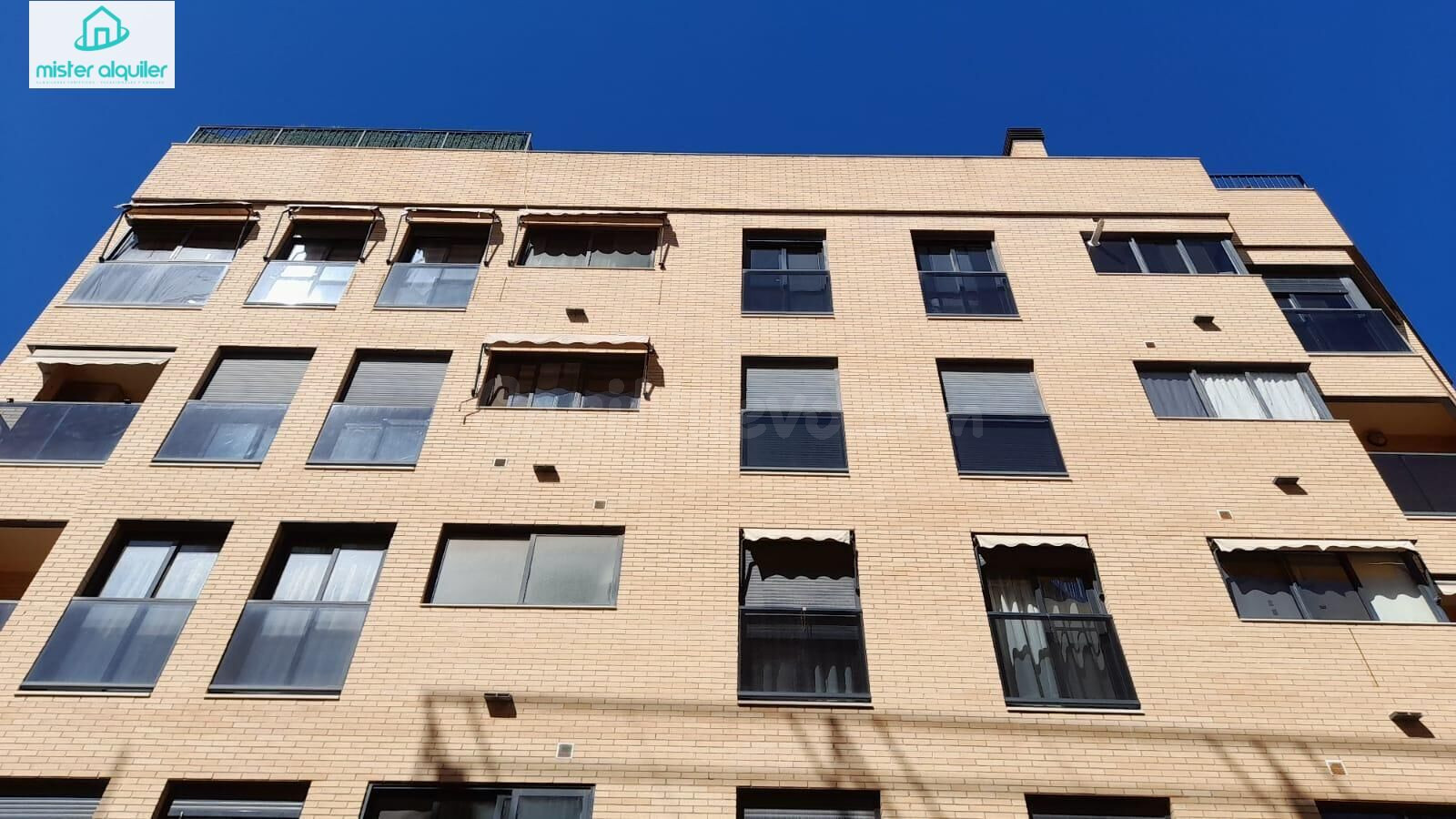 Espacioso piso en El Campello - foto 17