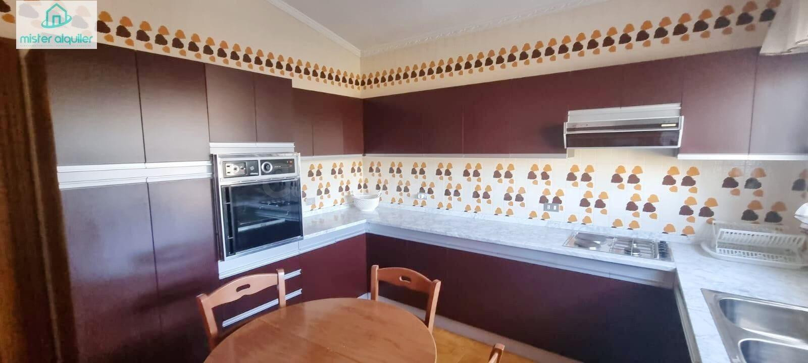 ESPECTACULAR CHALET INDEPENDIENTE CON PISCINA Y JARDÍN EN UR - foto 27