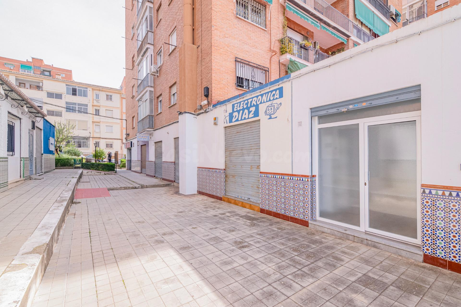 SE VENDE LOCAL COMERCIAL EN CAMPO VERDE. CARTUJA – GRANADA - foto 16