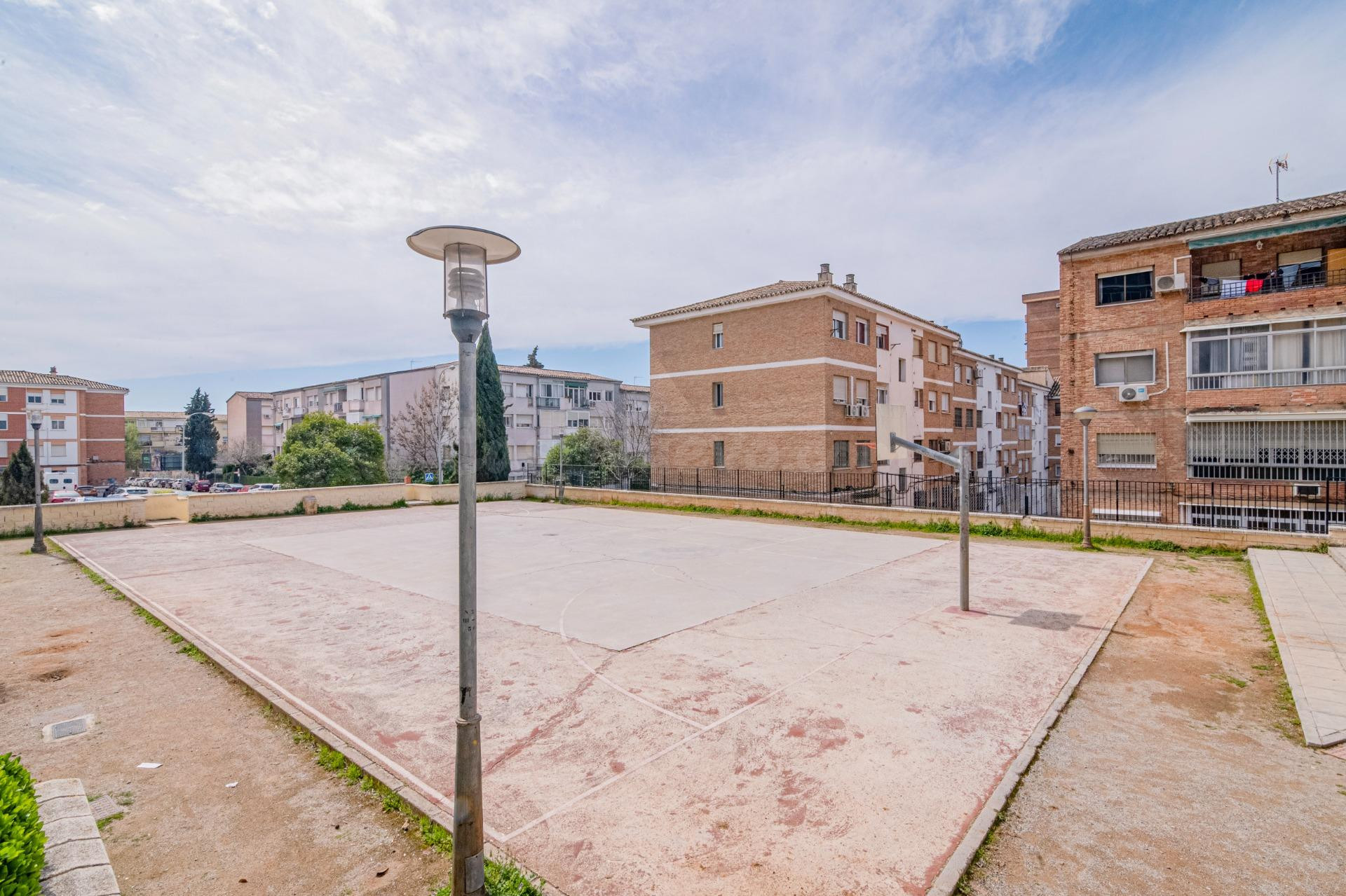 SE VENDE LOCAL COMERCIAL EN CAMPO VERDE. CARTUJA – GRANADA - foto 24