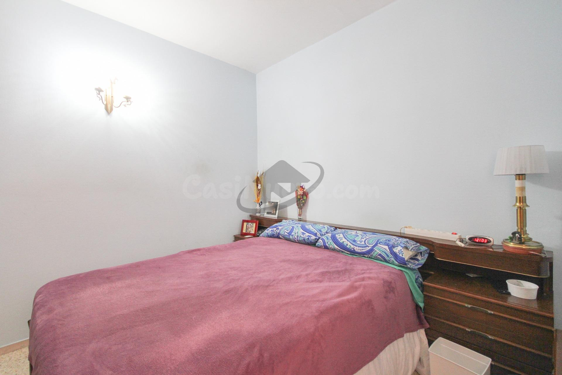 VIVIR EN EL CENTRO: LUZ, AMPLITUD Y 2 PARKINGS EN UNA VIVIEN - foto 12