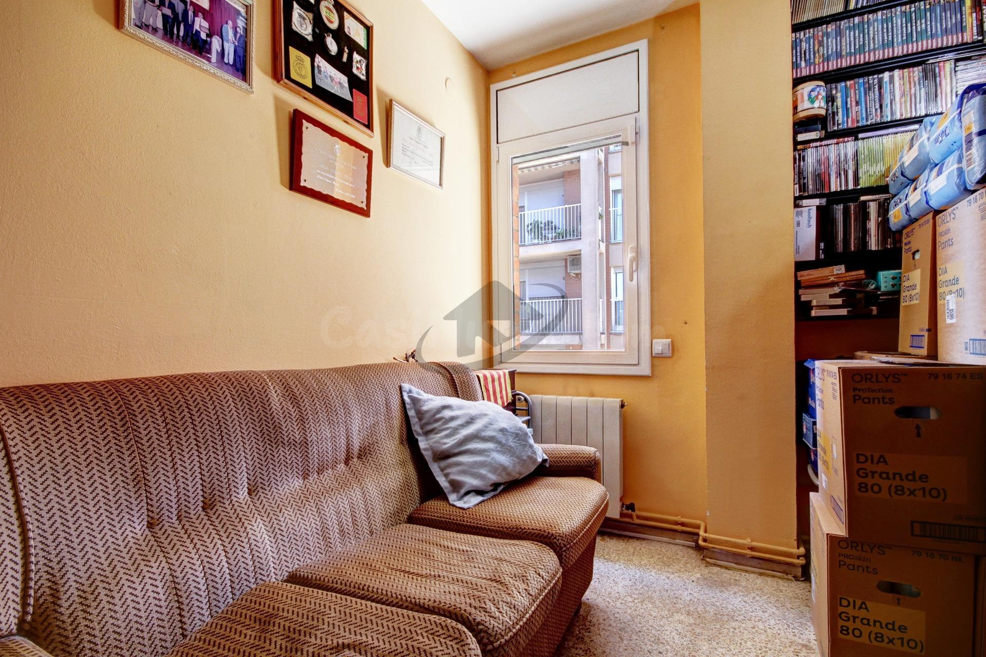 VIVIR EN EL CENTRO: LUZ, AMPLITUD Y 2 PARKINGS EN UNA VIVIEN - foto 16