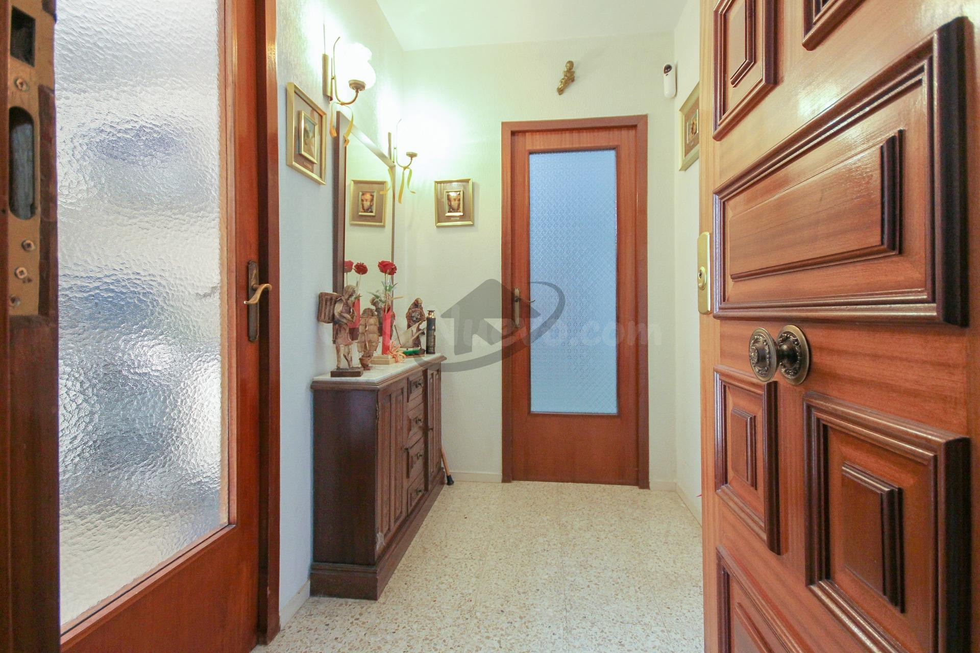 VIVIR EN EL CENTRO: LUZ, AMPLITUD Y 2 PARKINGS EN UNA VIVIEN - foto 26