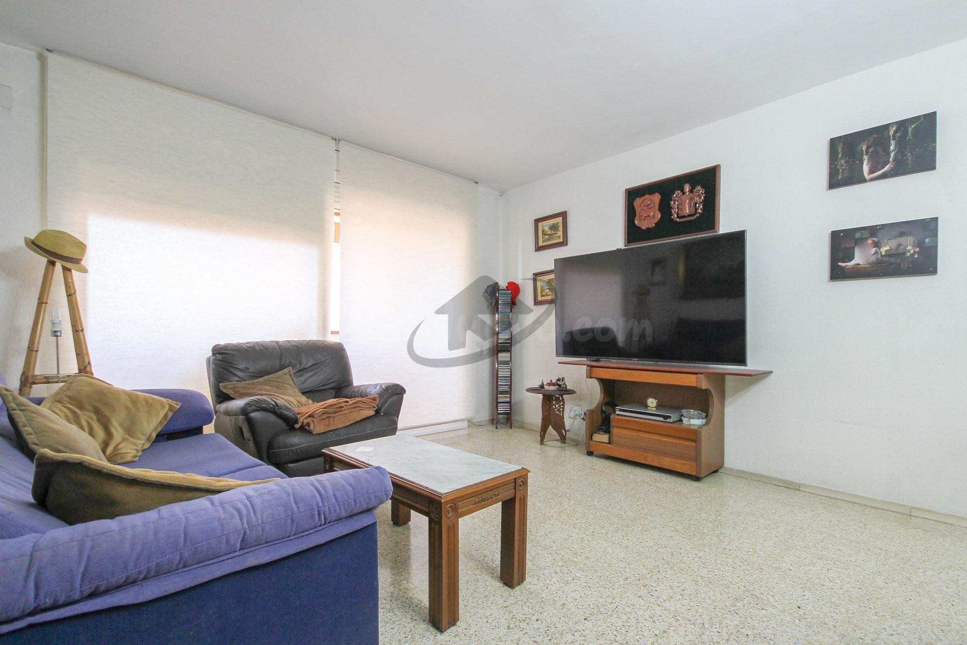 AMPLIO PISO DE A UN MINUTO DE FGC Y POCOS MINUTOS  A PIE DE  - foto 4