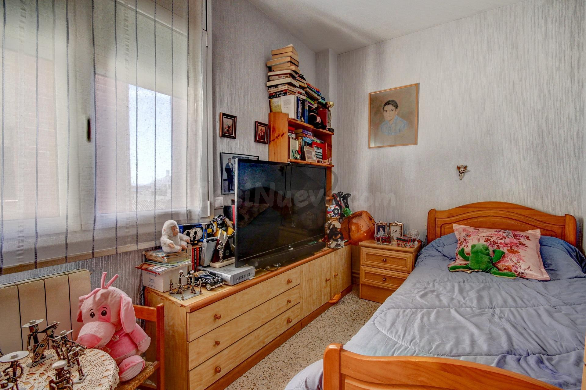 AMPLIO PISO DE A UN MINUTO DE FGC Y POCOS MINUTOS  A PIE DE  - foto 17