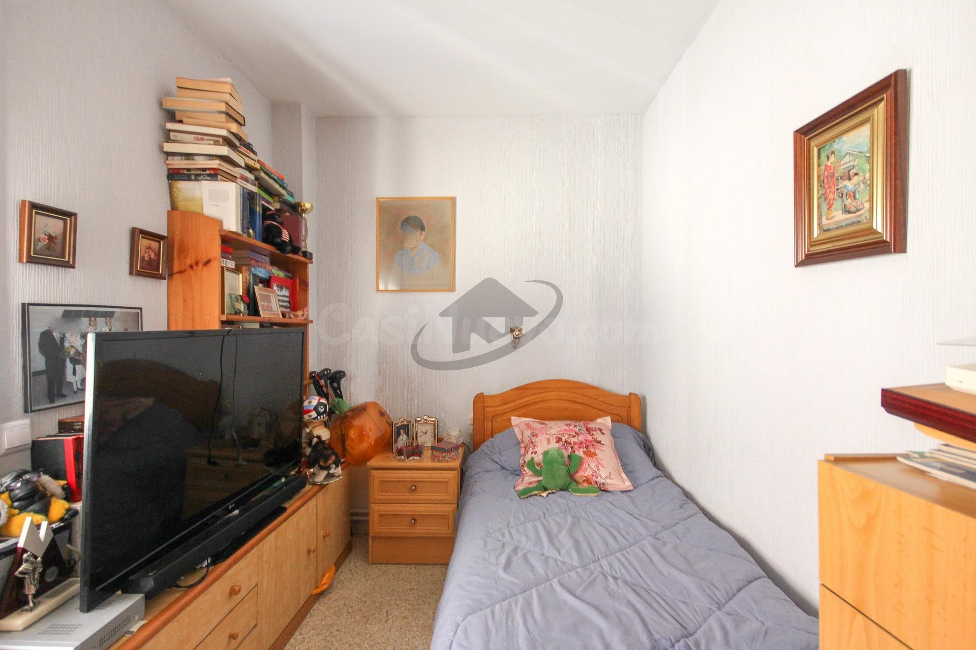 AMPLIO PISO DE A UN MINUTO DE FGC Y POCOS MINUTOS  A PIE DE  - foto 19