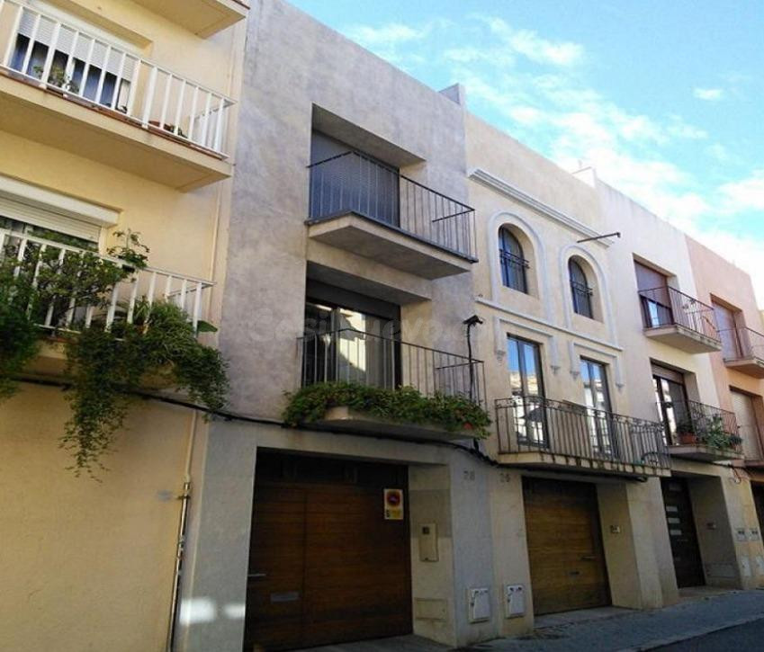 Casa Independiente a tres alturas en Canonja, Tarragona