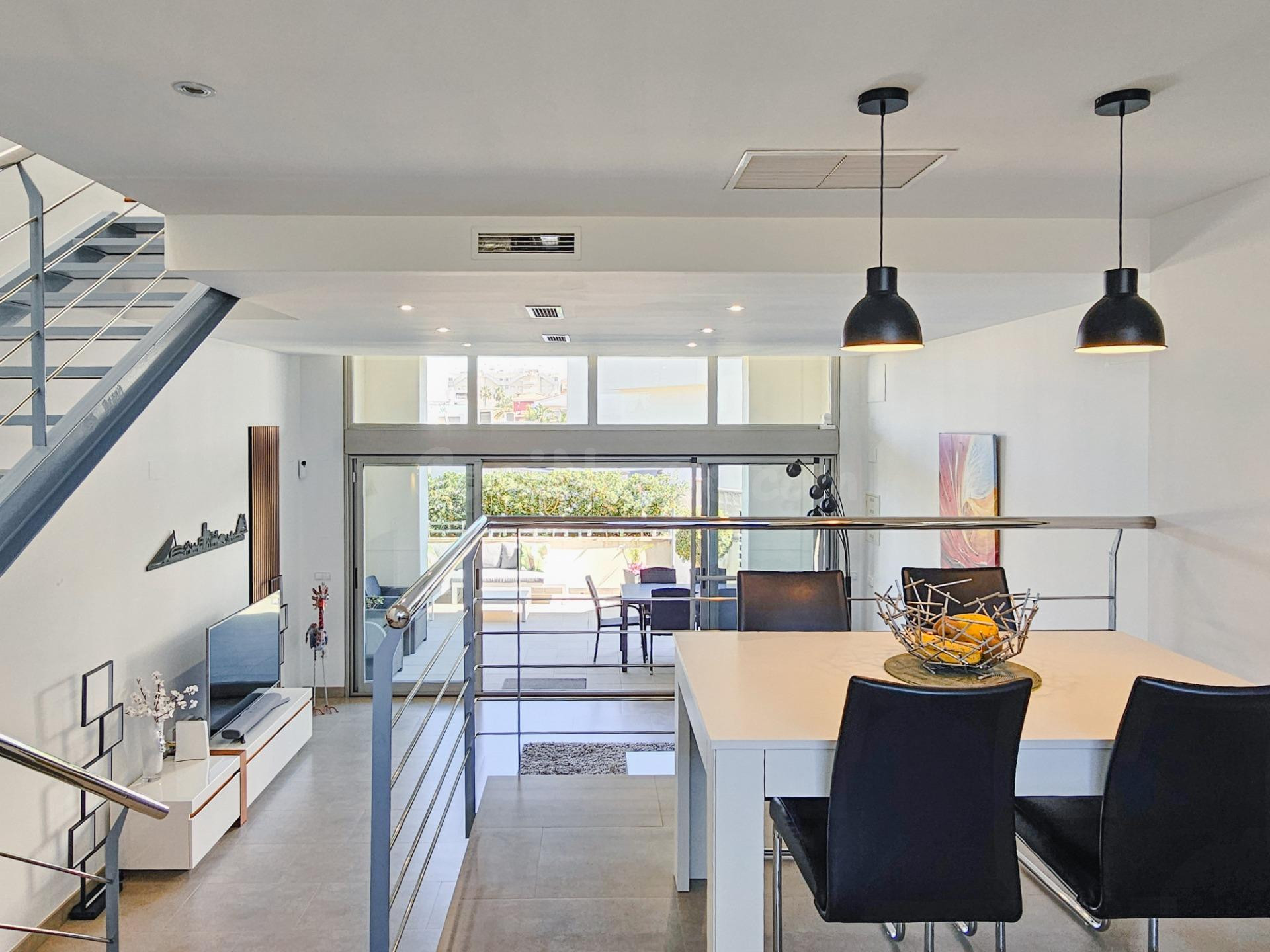 PRECIOSO ADOSADO EN DAIMÚS - foto 30