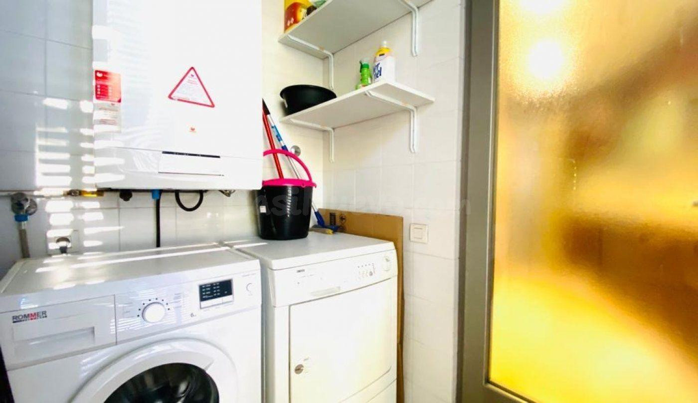 Exclusivo piso con gran terraza privada en el corazón de Pal - foto 14